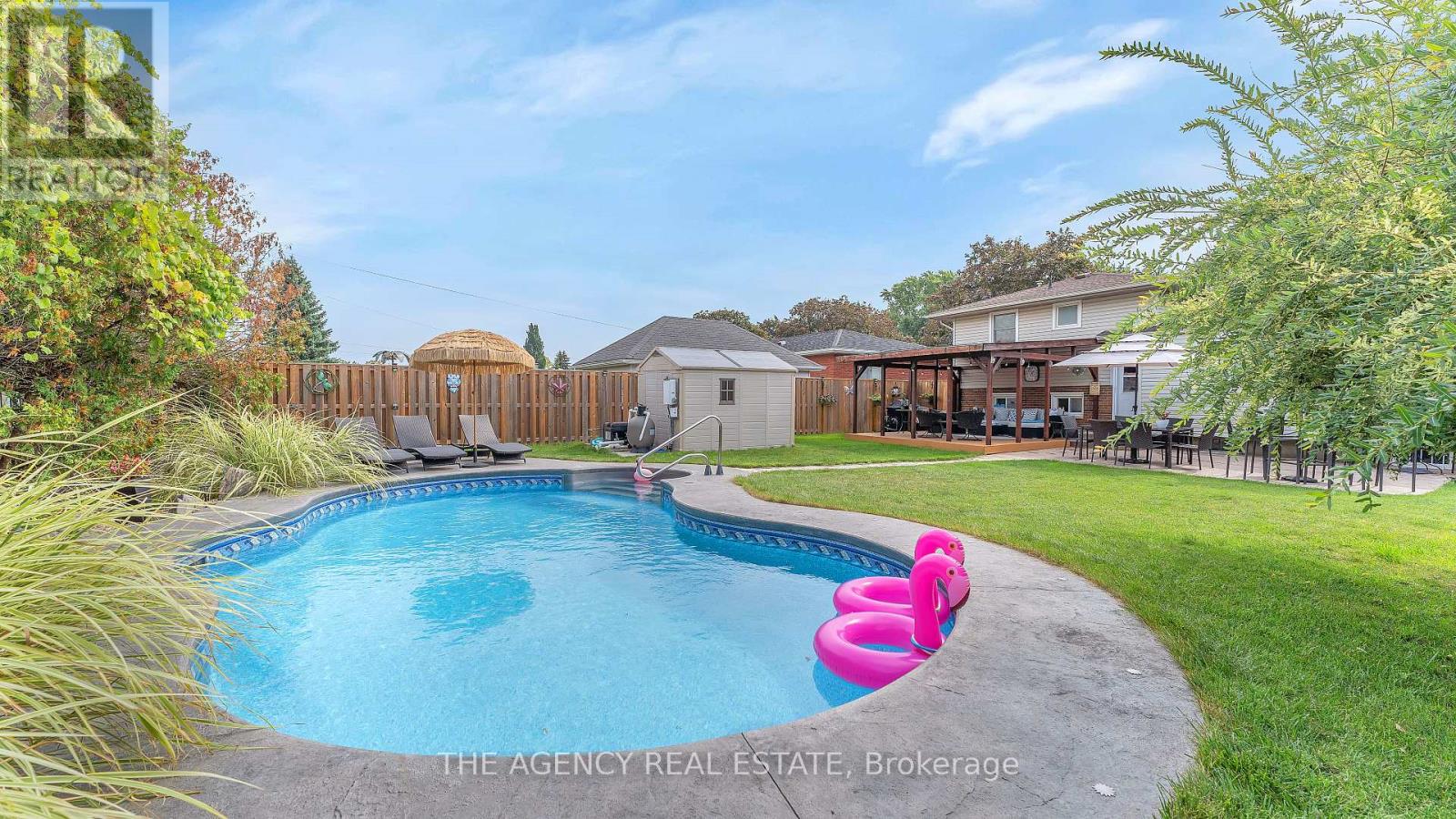 77 Southview Crescent, London South, Ontario  N6J 3L6 - Photo 30 - X12426468
