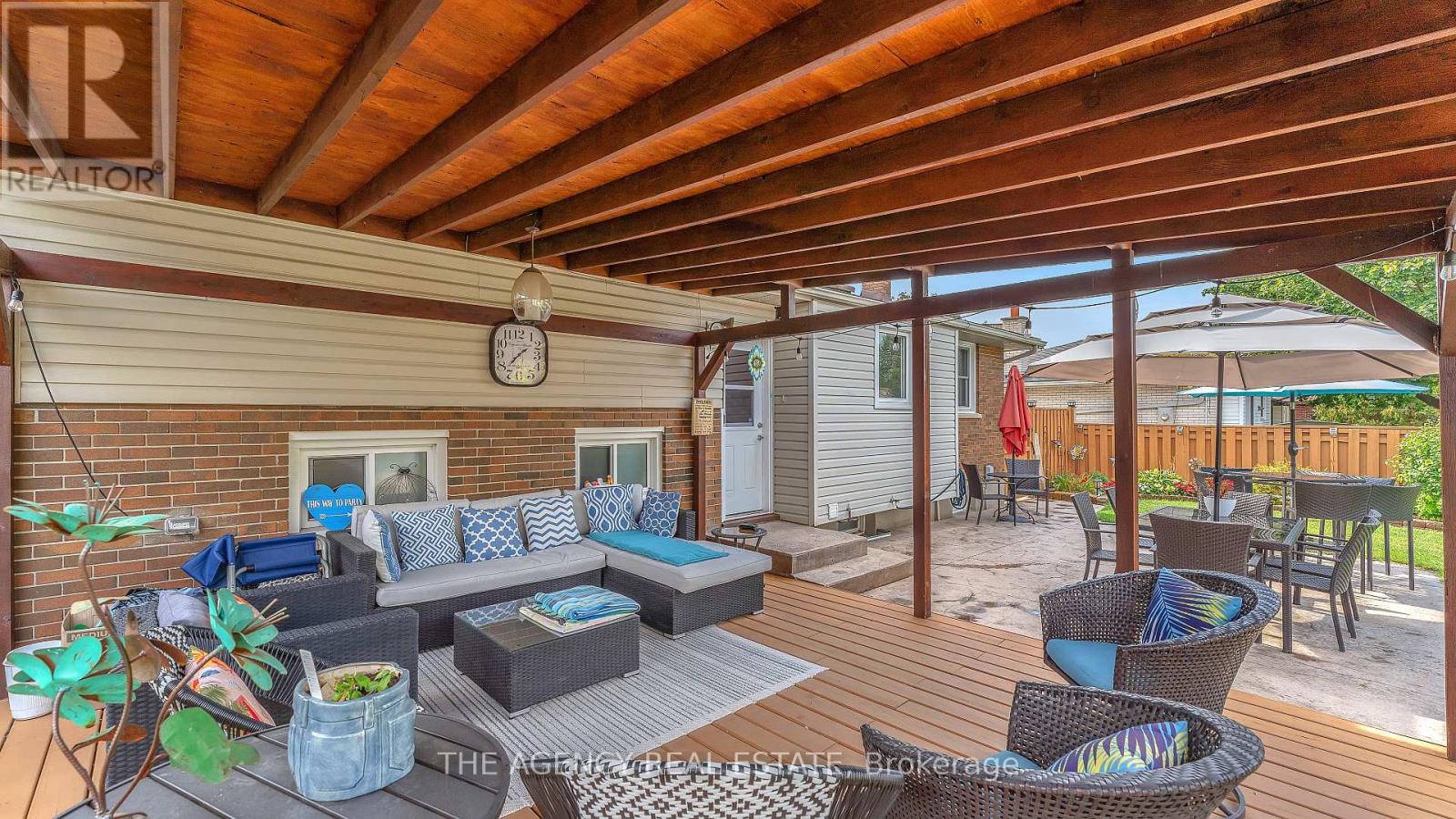 77 Southview Crescent, London South, Ontario  N6J 3L6 - Photo 33 - X12426468