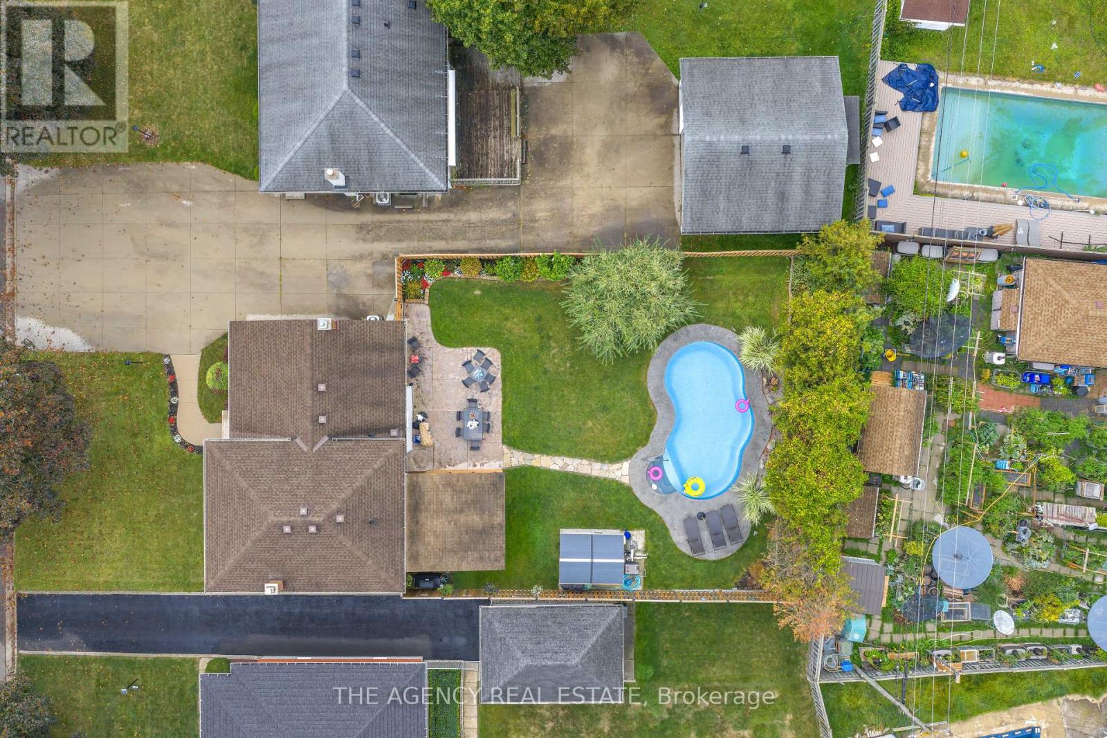 77 Southview Crescent, London South, Ontario  N6J 3L6 - Photo 37 - X12426468