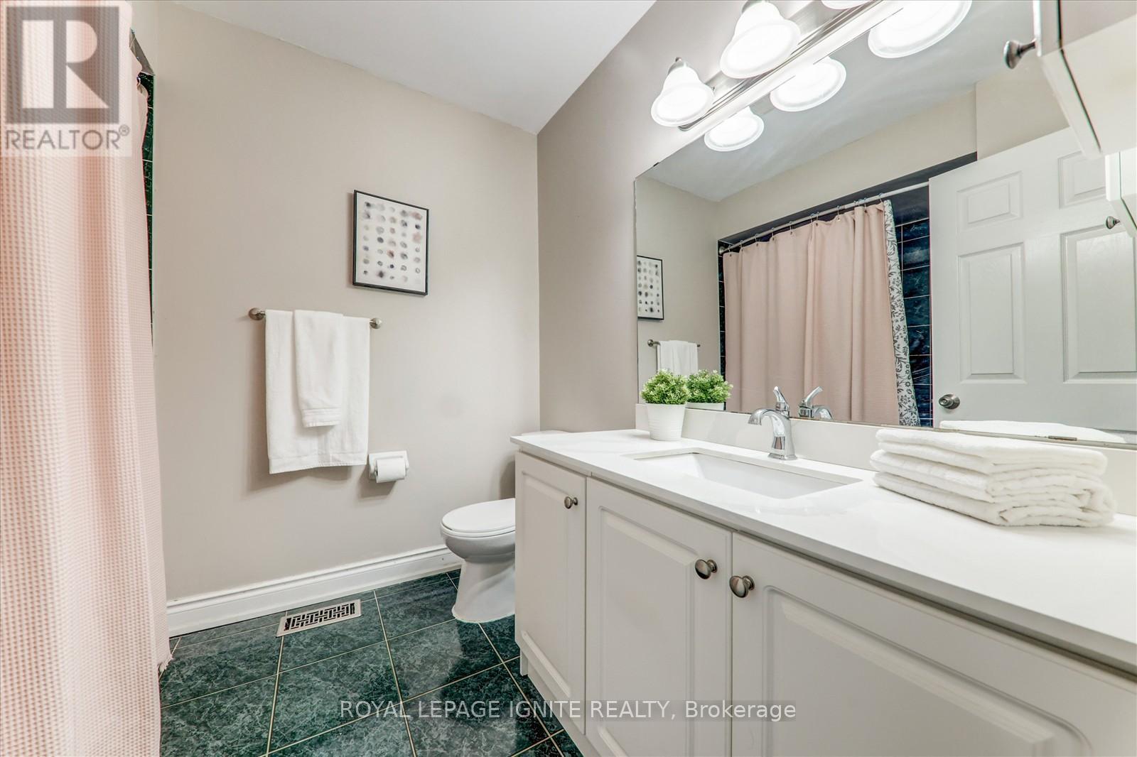11 Magnum Way, Toronto, Ontario  M1C 5C3 - Photo 15 - E12426412