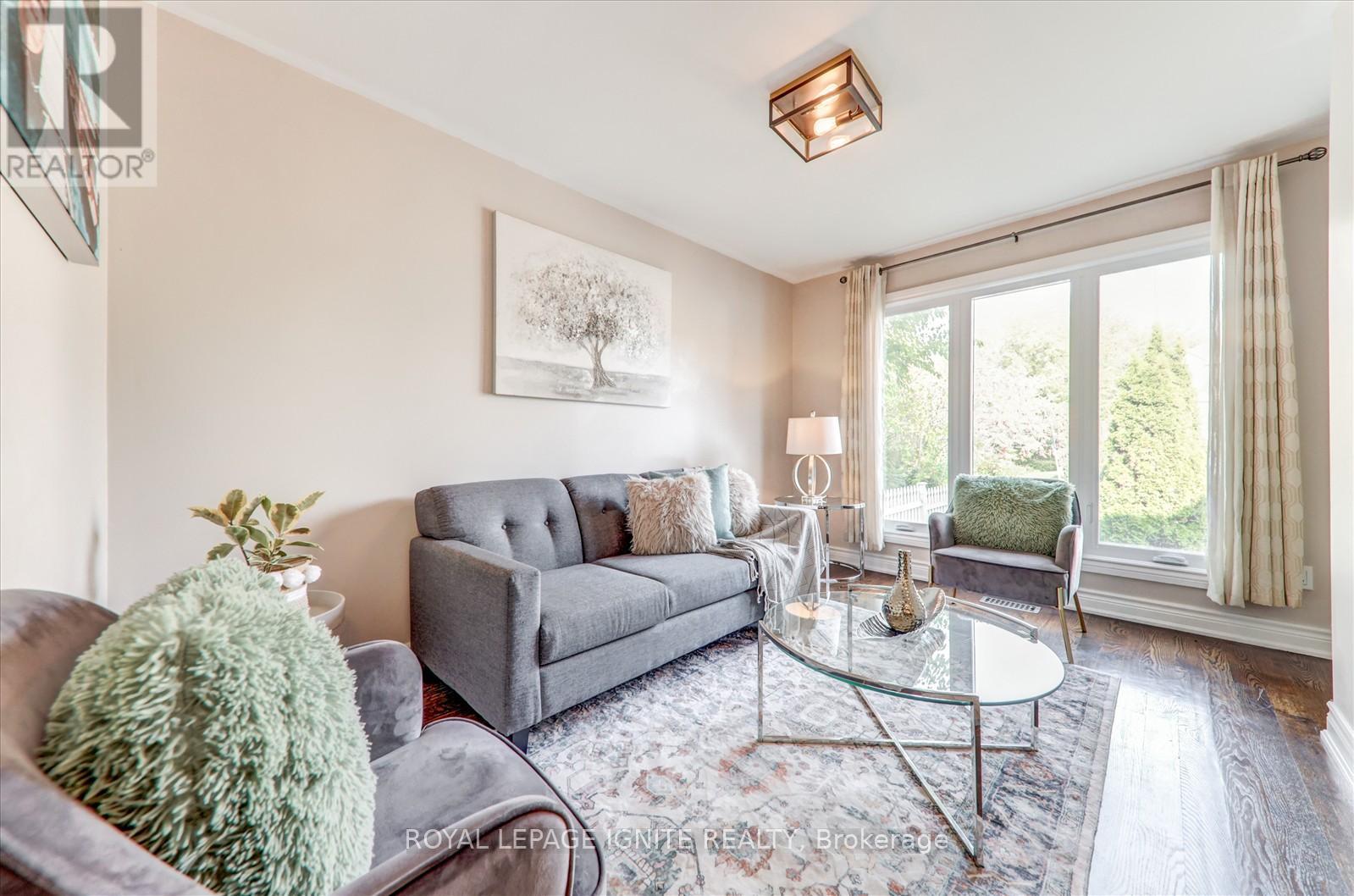 11 Magnum Way, Toronto, Ontario  M1C 5C3 - Photo 3 - E12426412