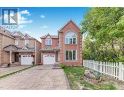 11 Magnum Way, Toronto (Highland Creek), Ca