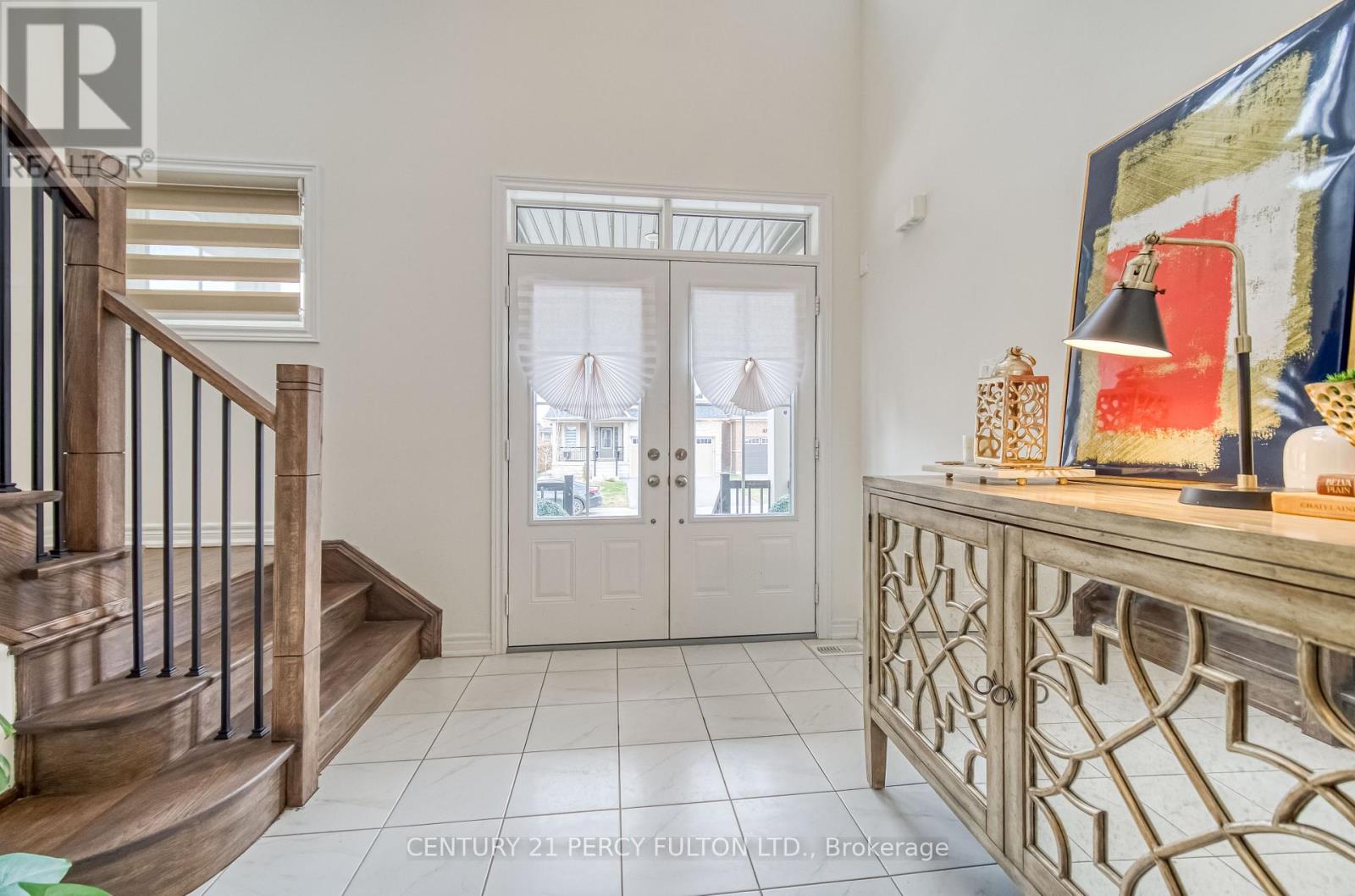 13 Toulouse Street, Whitby, Ontario  L1P 0J2 - Photo 4 - E12426419