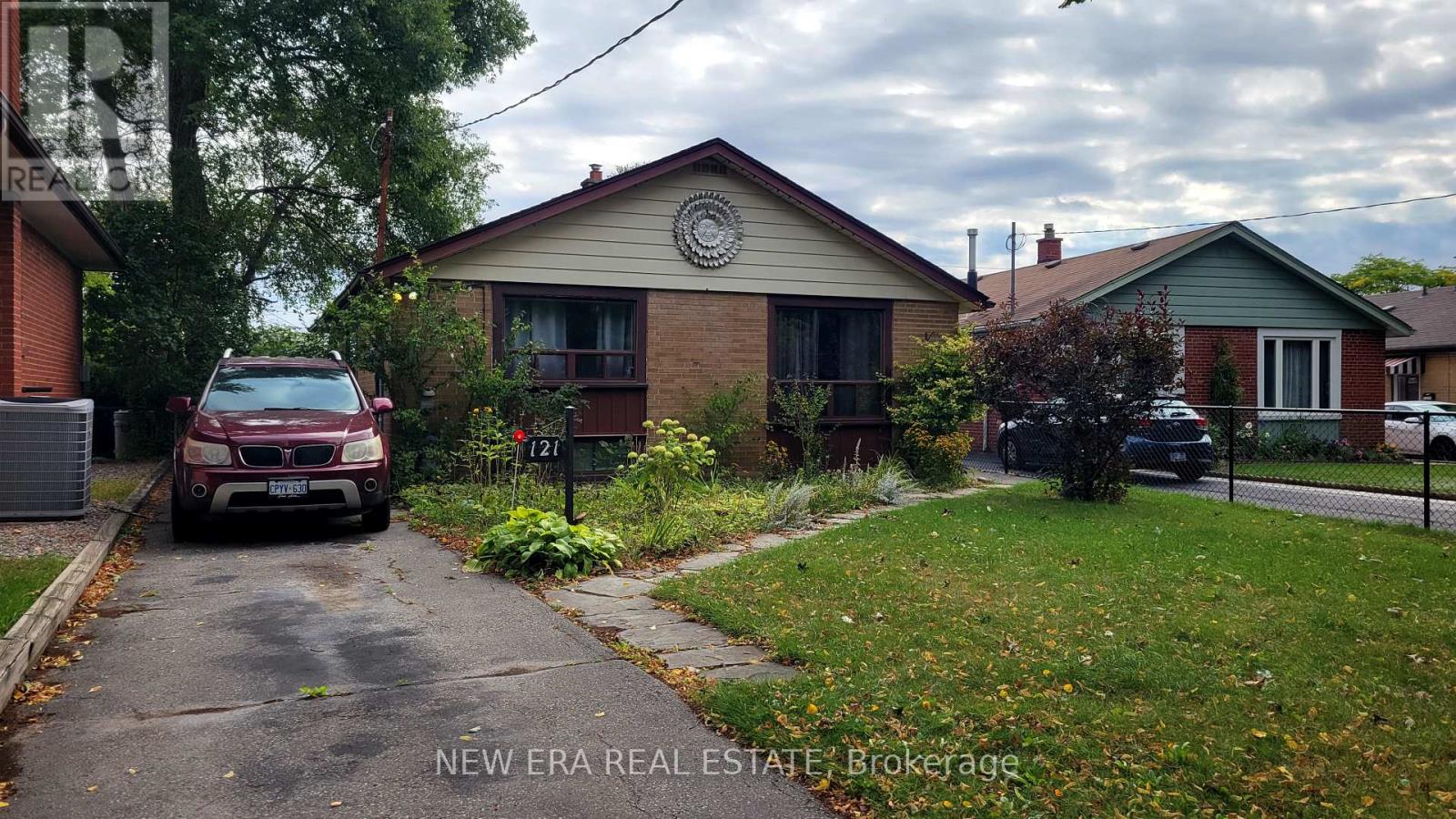 121 Pandora Circle, Toronto, Ontario  M1H 1V8 - Photo 2 - E12426447