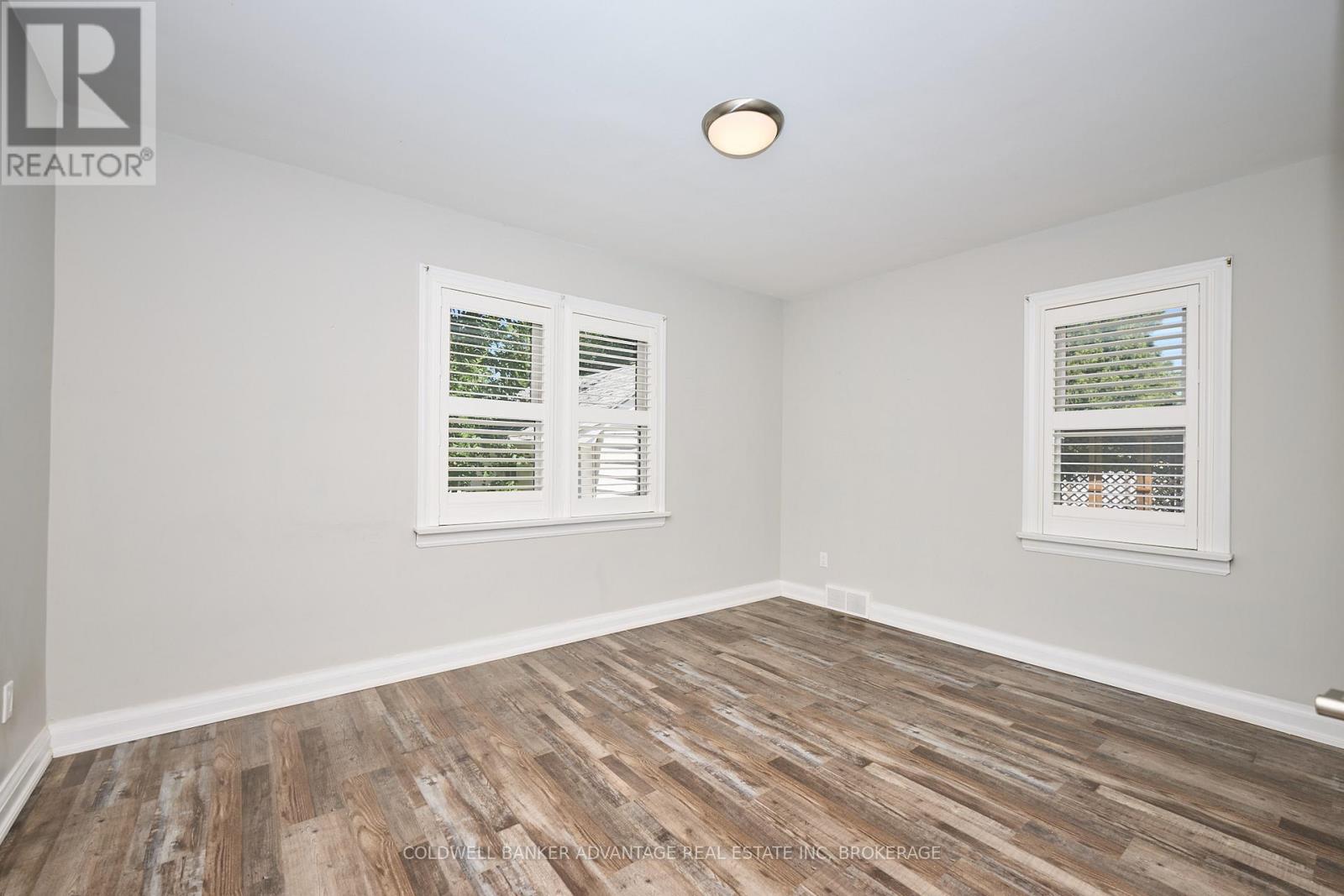 49 Carlton Avenue, Welland, Ontario  L3C 1P8 - Photo 21 - X12426536