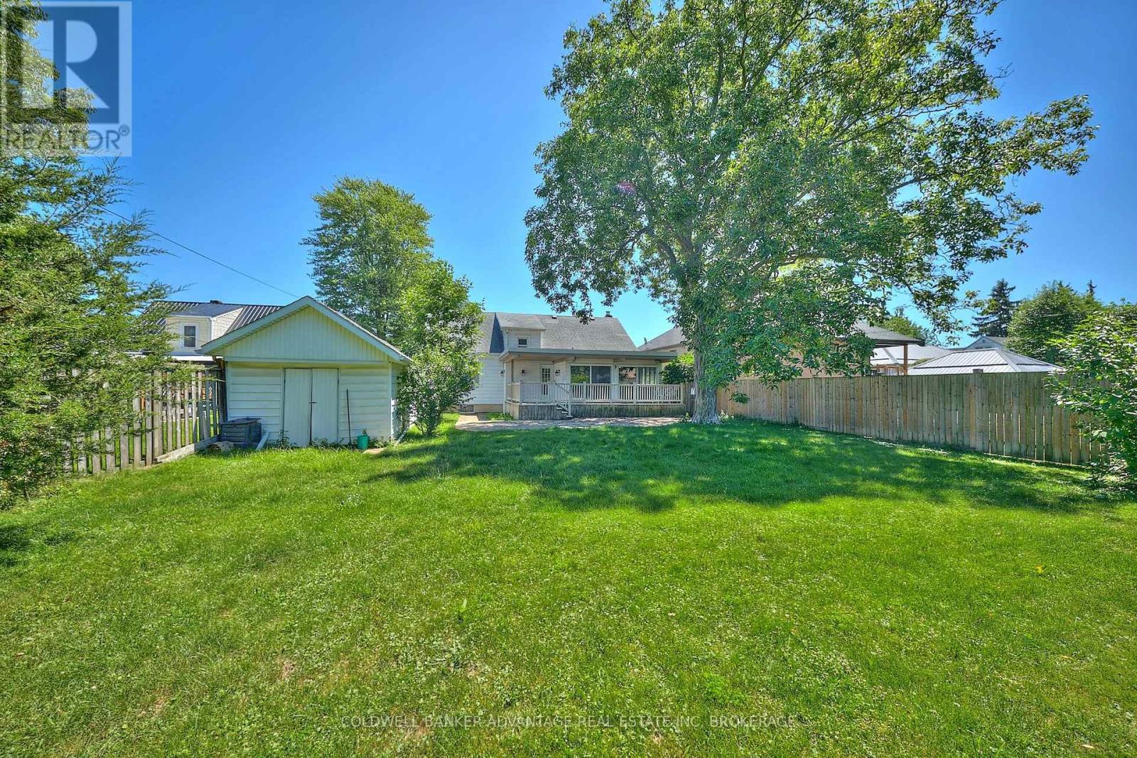 49 Carlton Avenue, Welland, Ontario  L3C 1P8 - Photo 42 - X12426536