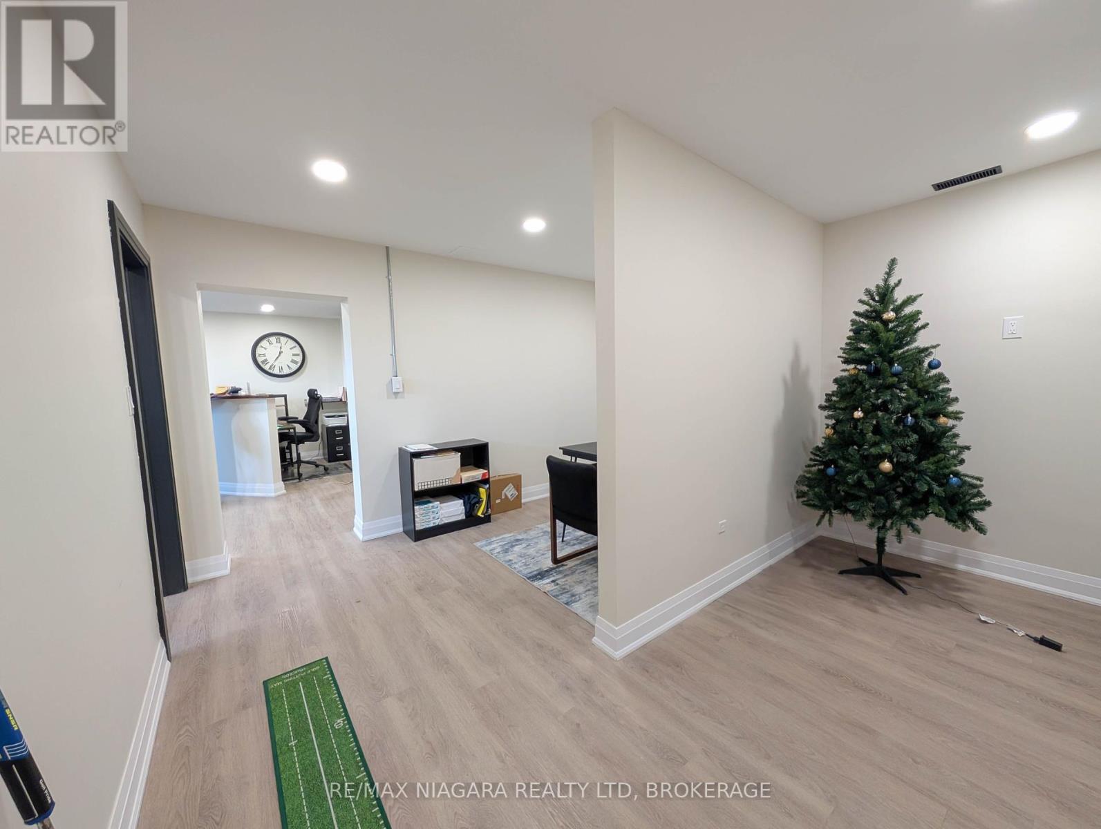 Lower Unit - 174 Eastchester Avenue, St. Catharines (E. Chester), Ontario  L2P 2Z7 - Photo 14 - X12426595