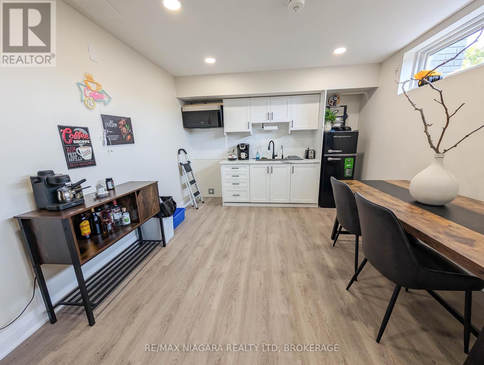 Lower Unit - 174 Eastchester Avenue, St. Catharines (E. Chester), Ontario  L2P 2Z7 - Photo 19 - X12426595