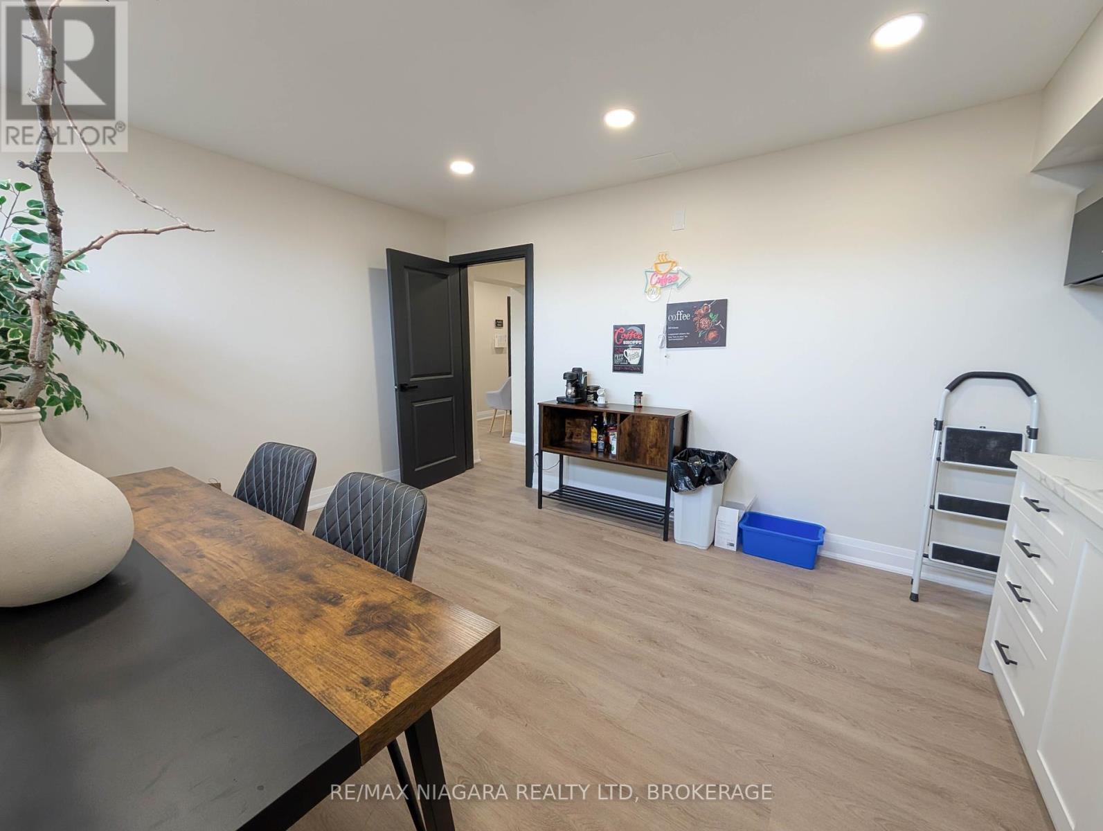 Lower Unit - 174 Eastchester Avenue, St. Catharines (E. Chester), Ontario  L2P 2Z7 - Photo 20 - X12426595