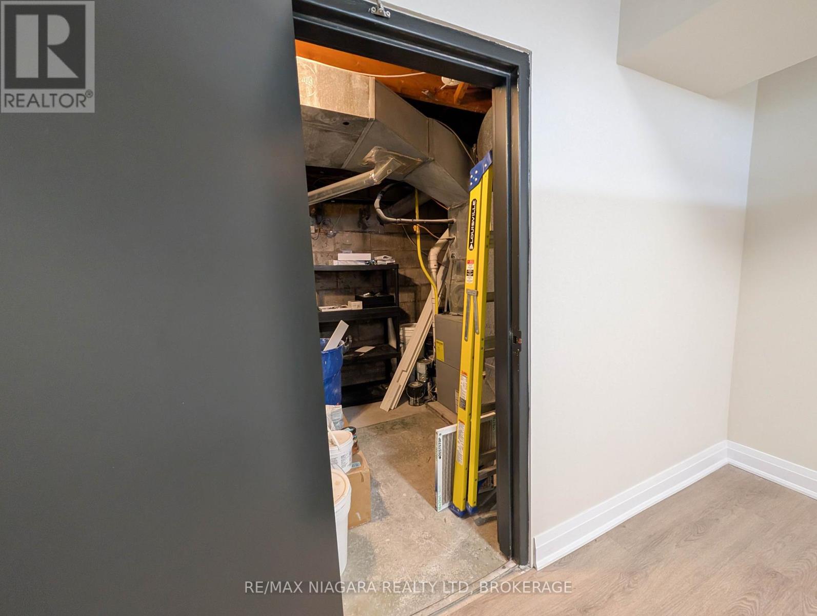 Lower Unit - 174 Eastchester Avenue, St. Catharines (E. Chester), Ontario  L2P 2Z7 - Photo 25 - X12426595