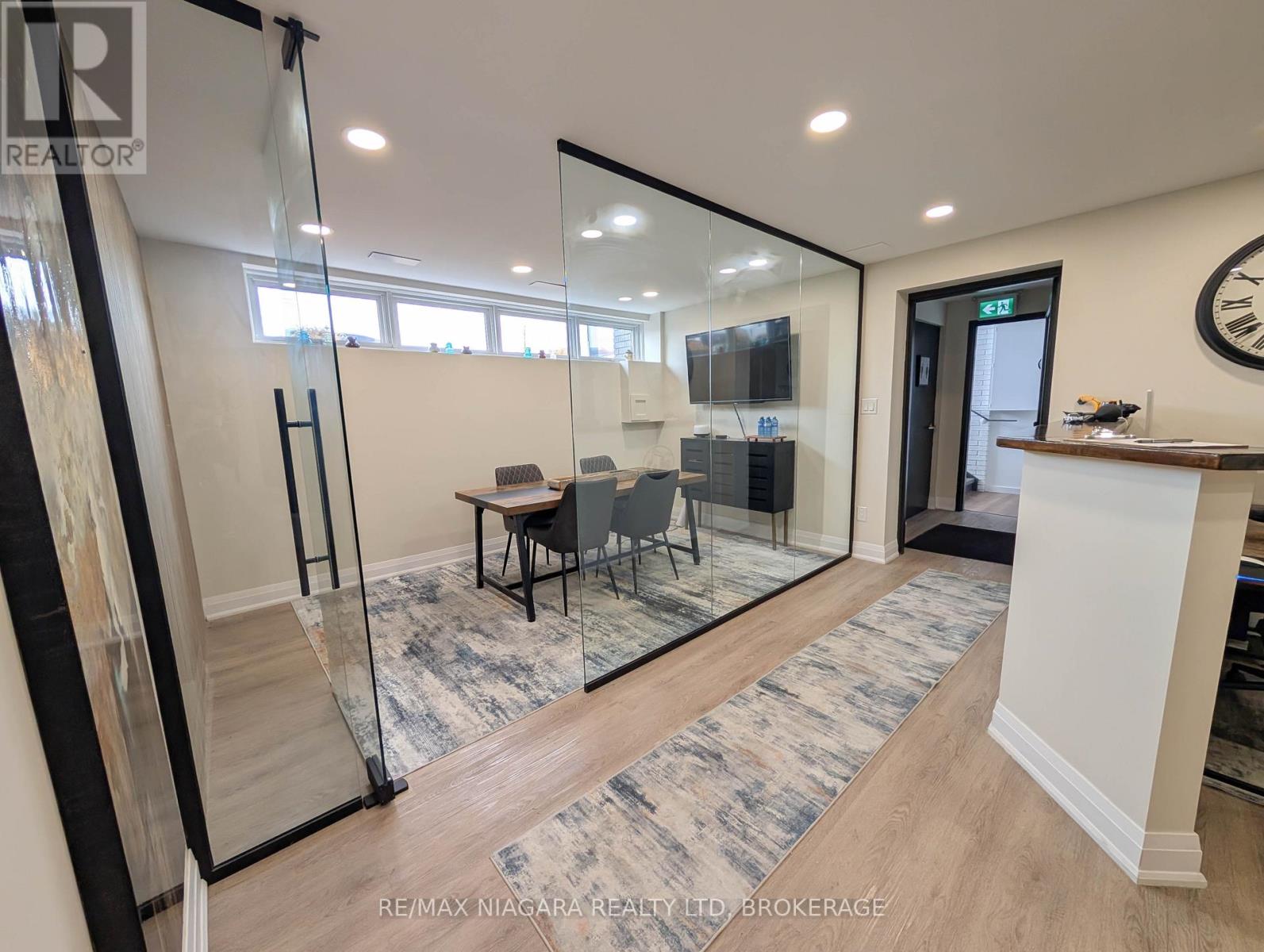 Lower Unit - 174 Eastchester Avenue, St. Catharines (E. Chester), Ontario  L2P 2Z7 - Photo 6 - X12426595