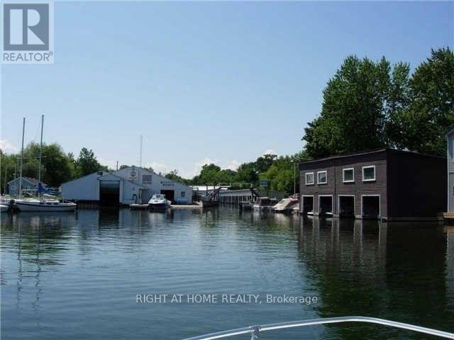 12 Christidis Drive, Georgina, Ontario  L0E 1L0 - Photo 7 - N12426414