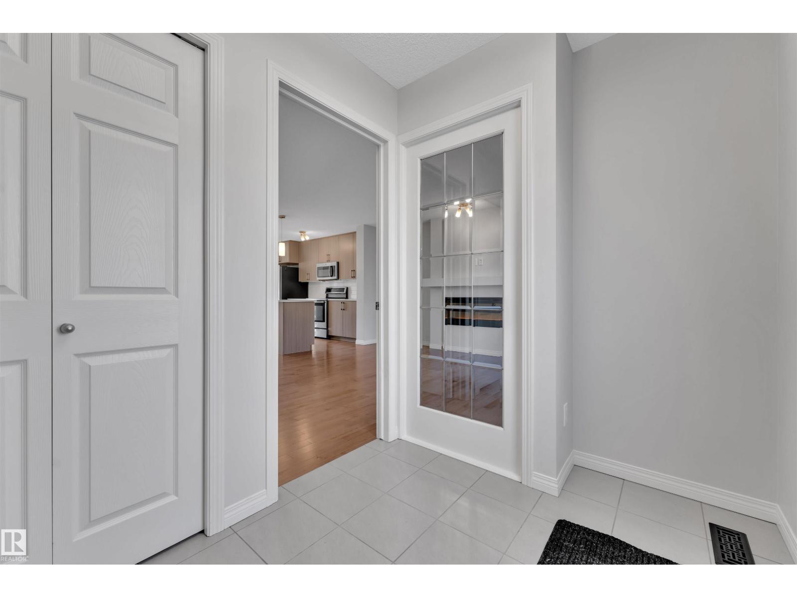 1025 East Bend Bn Nw, Edmonton, Alberta  T6M 0V4 - Photo 7 - E4459434