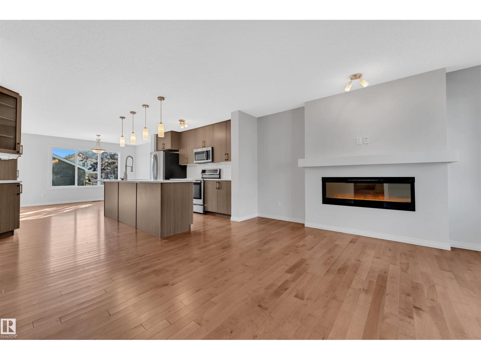1025 East Bend Bn Nw, Edmonton, Alberta  T6M 0V4 - Photo 8 - E4459434