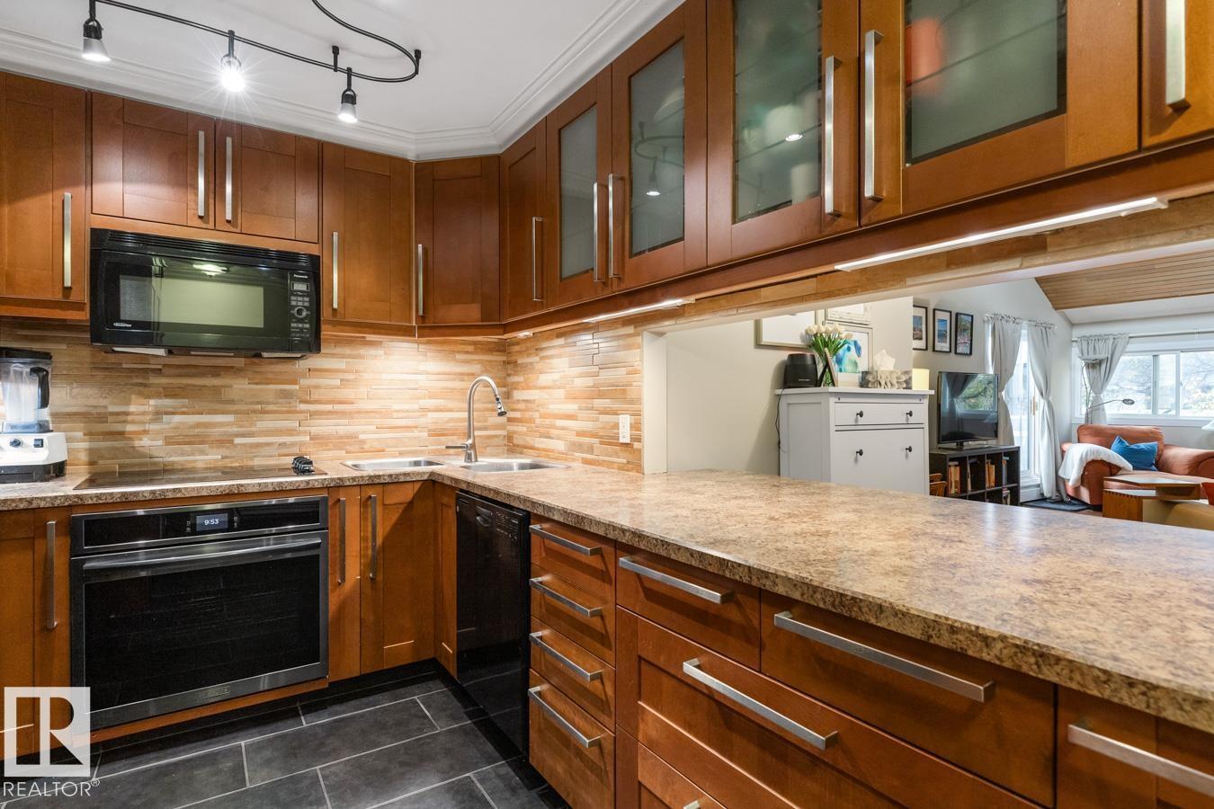 #410 10139 117 St Nw, Edmonton, Alberta  T5K 2L3 - Photo 7 - E4459435