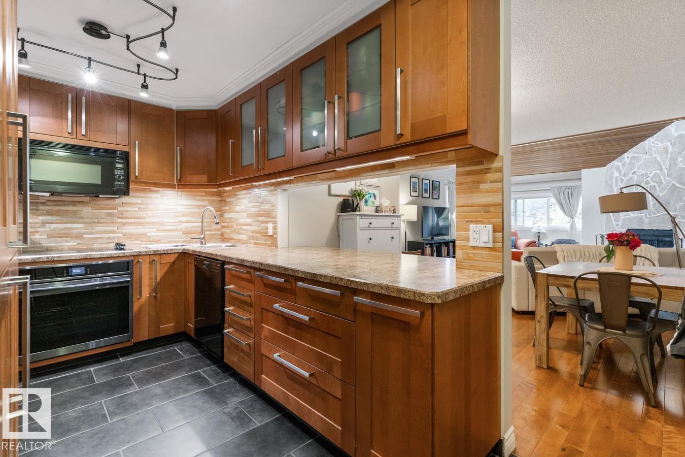 #410 10139 117 St Nw, Edmonton, Alberta  T5K 2L3 - Photo 8 - E4459435