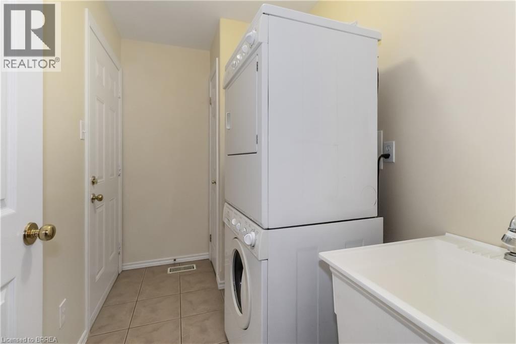 54 Glenwood Drive Unit# 15, Brantford, Ontario  N3S 3G6 - Photo 29 - 40773585