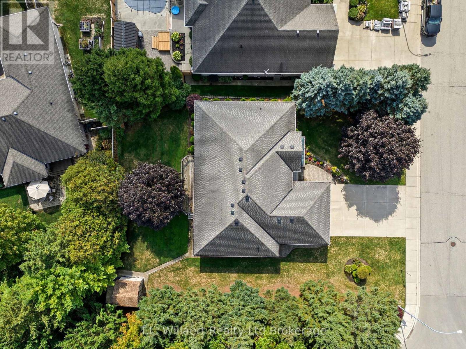 51 Demeyere Avenue, Tillsonburg, Ontario  N4G 5P8 - Photo 34 - X12426552