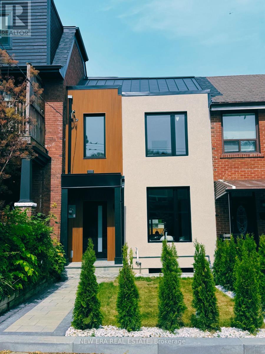 113 Bellwoods Avenue, Toronto, Ontario  M6J 3N4 - Photo 2 - C12423934
