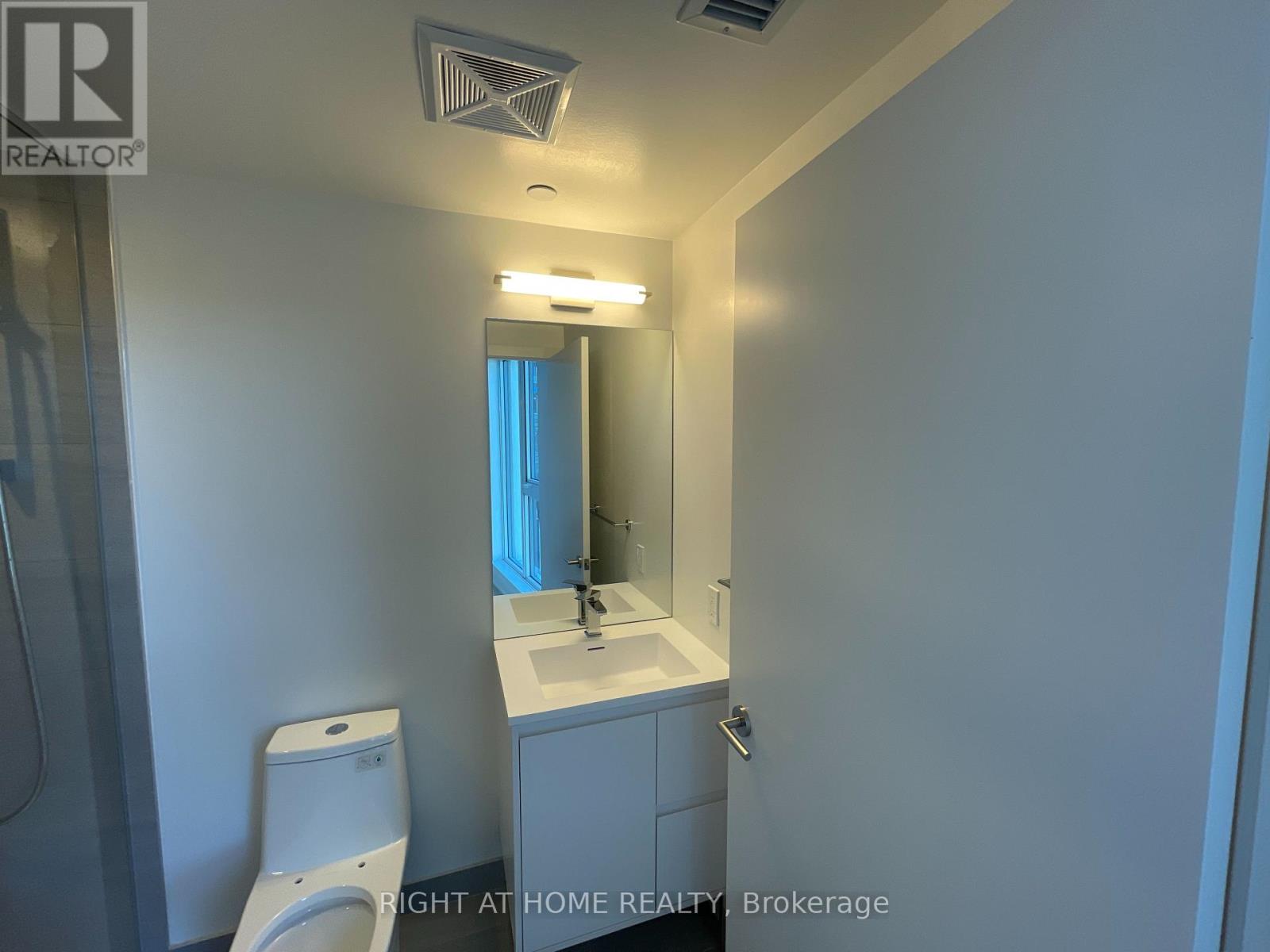 323 - 1 Kyle Lowry Road, Toronto, Ontario  M3C 1H7 - Photo 13 - C12426170