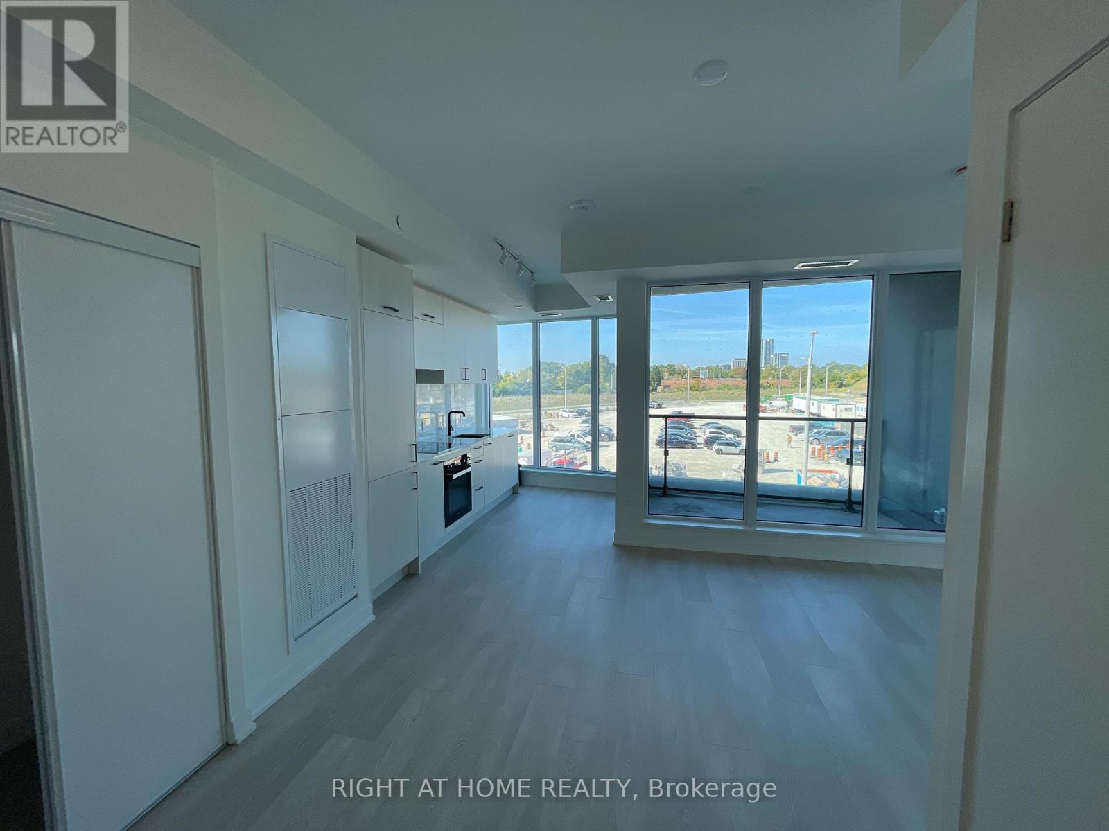 323 - 1 Kyle Lowry Road, Toronto, Ontario  M3C 1H7 - Photo 11 - C12426170