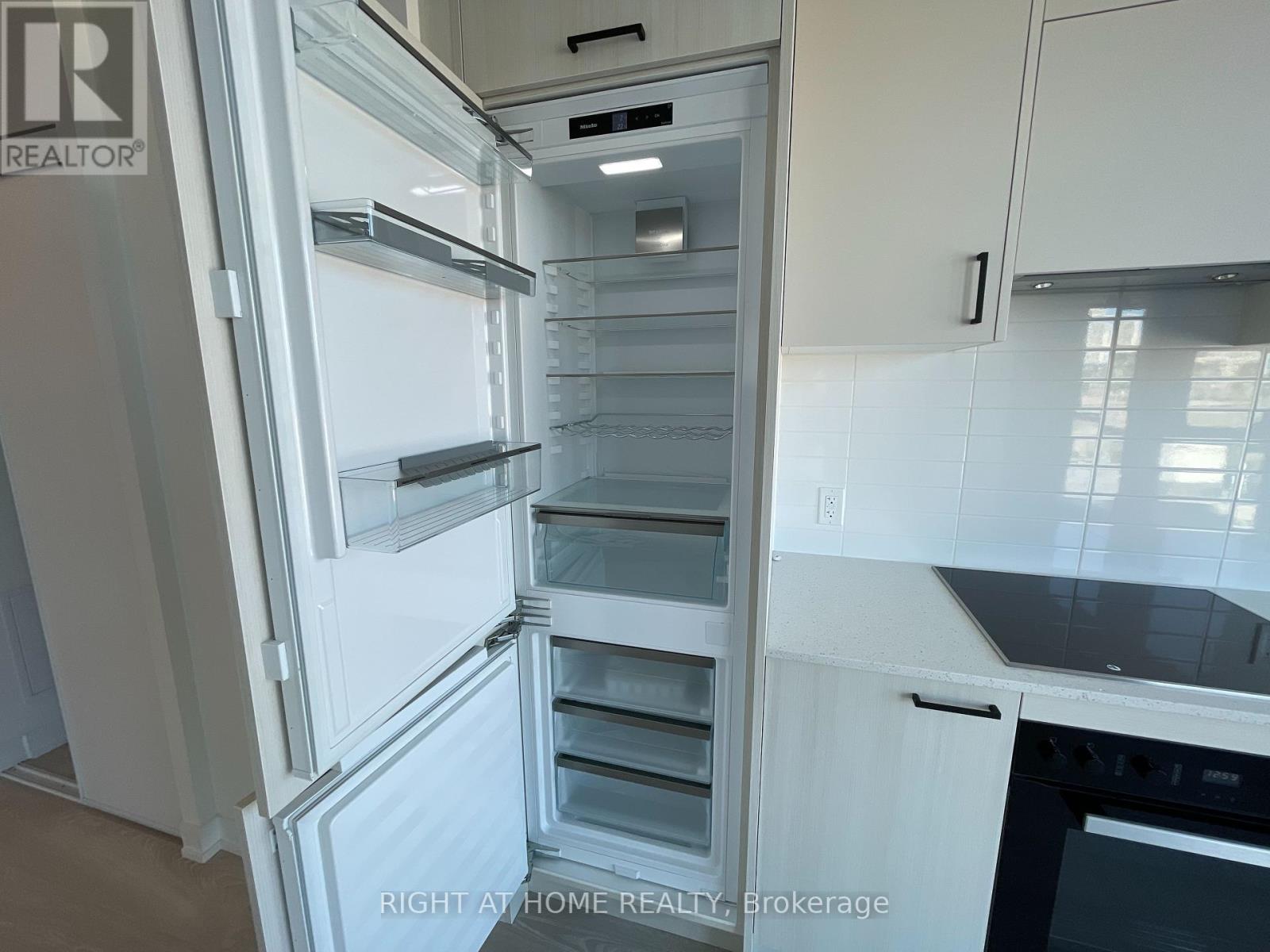 323 - 1 Kyle Lowry Road, Toronto, Ontario  M3C 1H7 - Photo 9 - C12426170