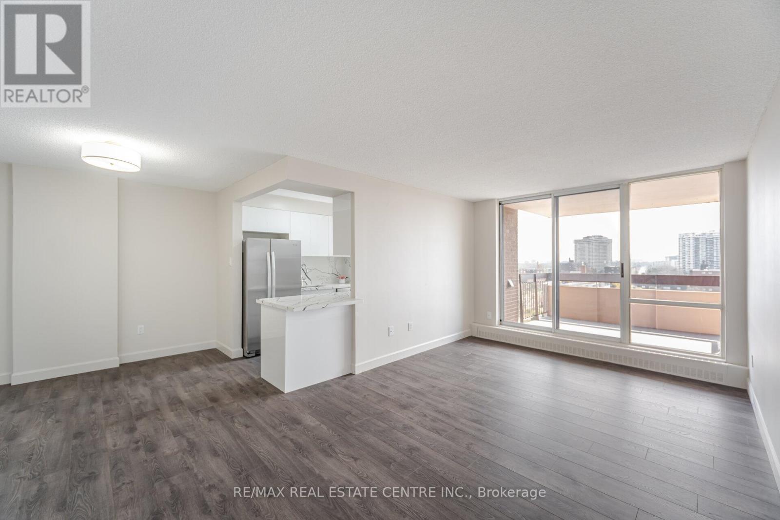 1111 - 1615 Bloor Street, Mississauga, Ontario  L4X 1S2 - Photo 7 - W12426437
