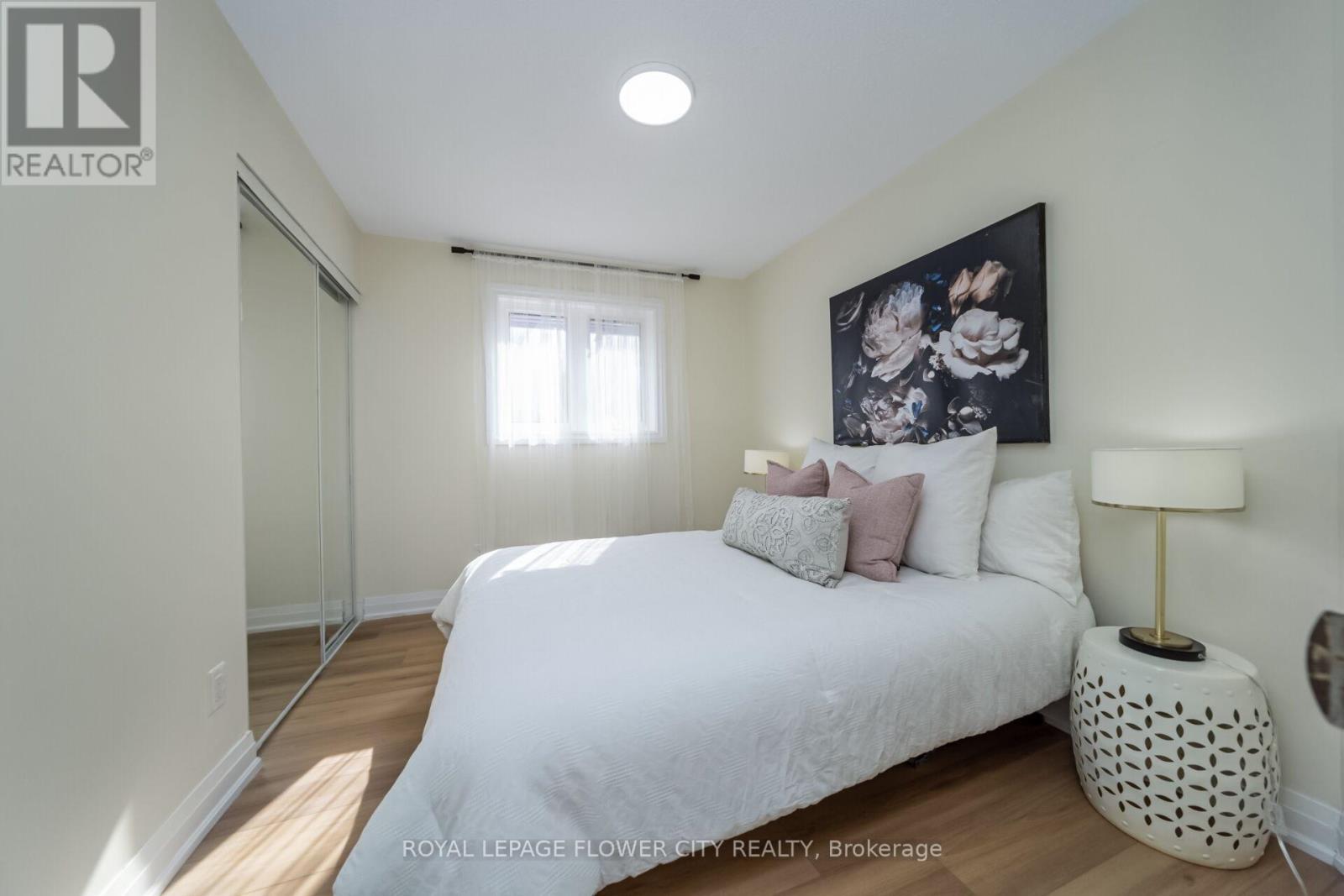 4 Natalie Court E, Brampton (Westgate), Ontario  L6S 5T2 - Photo 25 - W12426457