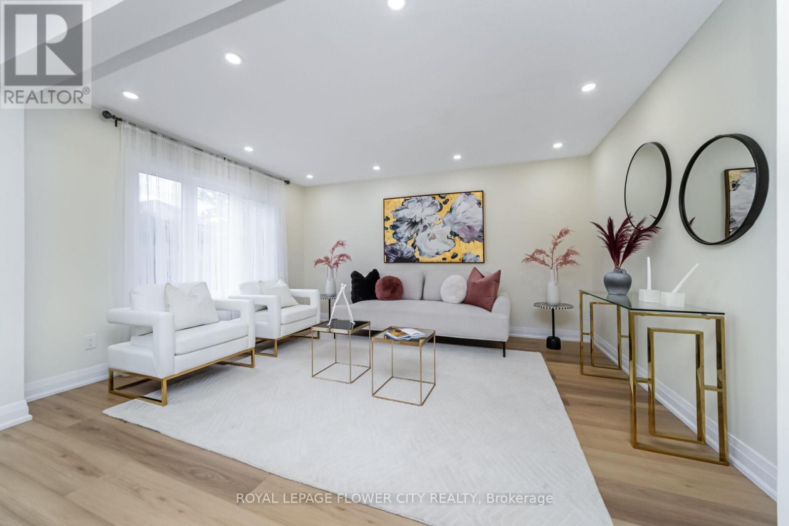 4 Natalie Court E, Brampton (Westgate), Ontario  L6S 5T2 - Photo 5 - W12426457