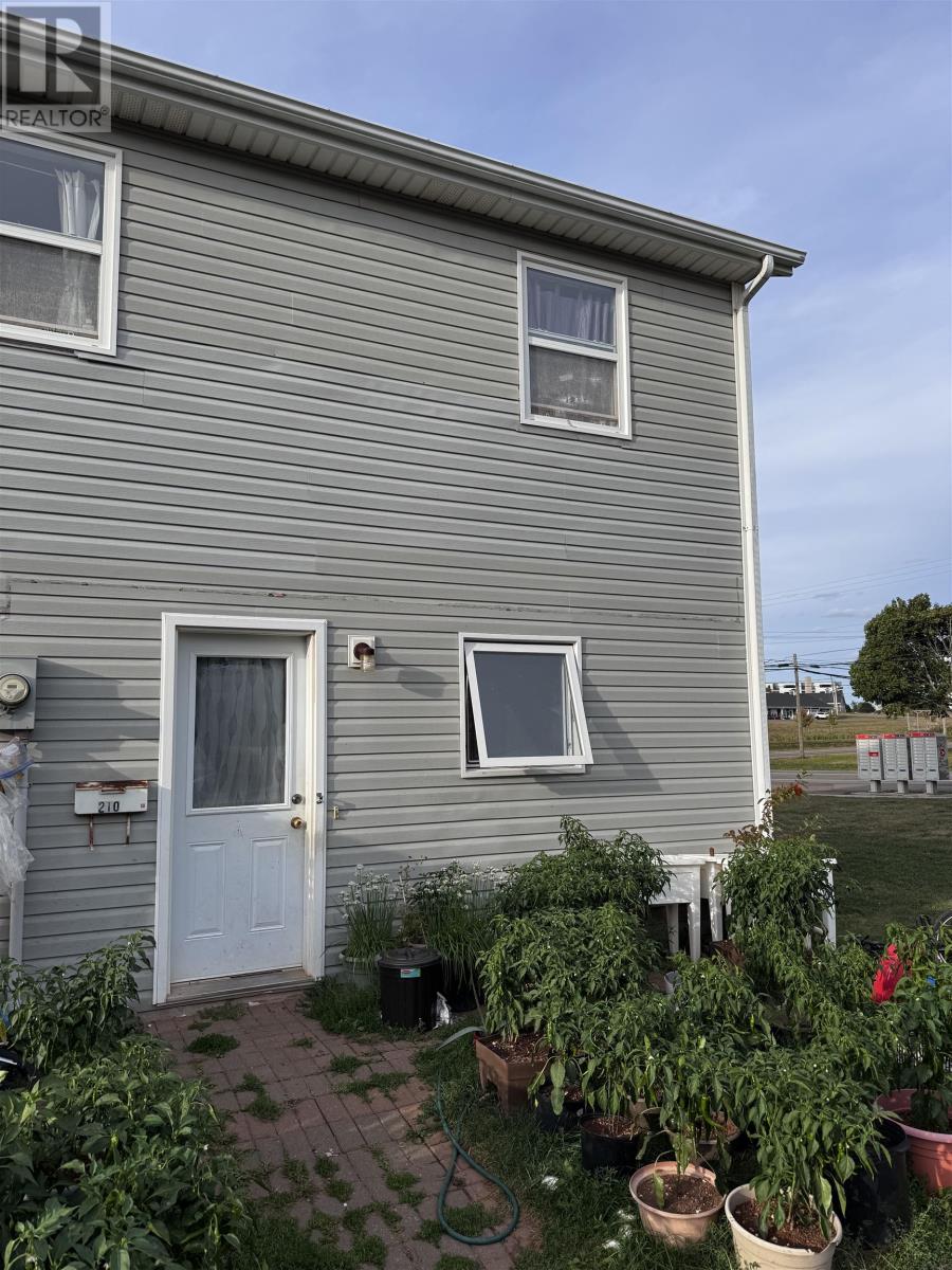 210 Stratford Road, Stratford, Prince Edward Island  C1B 1P6 - Photo 6 - 202524342