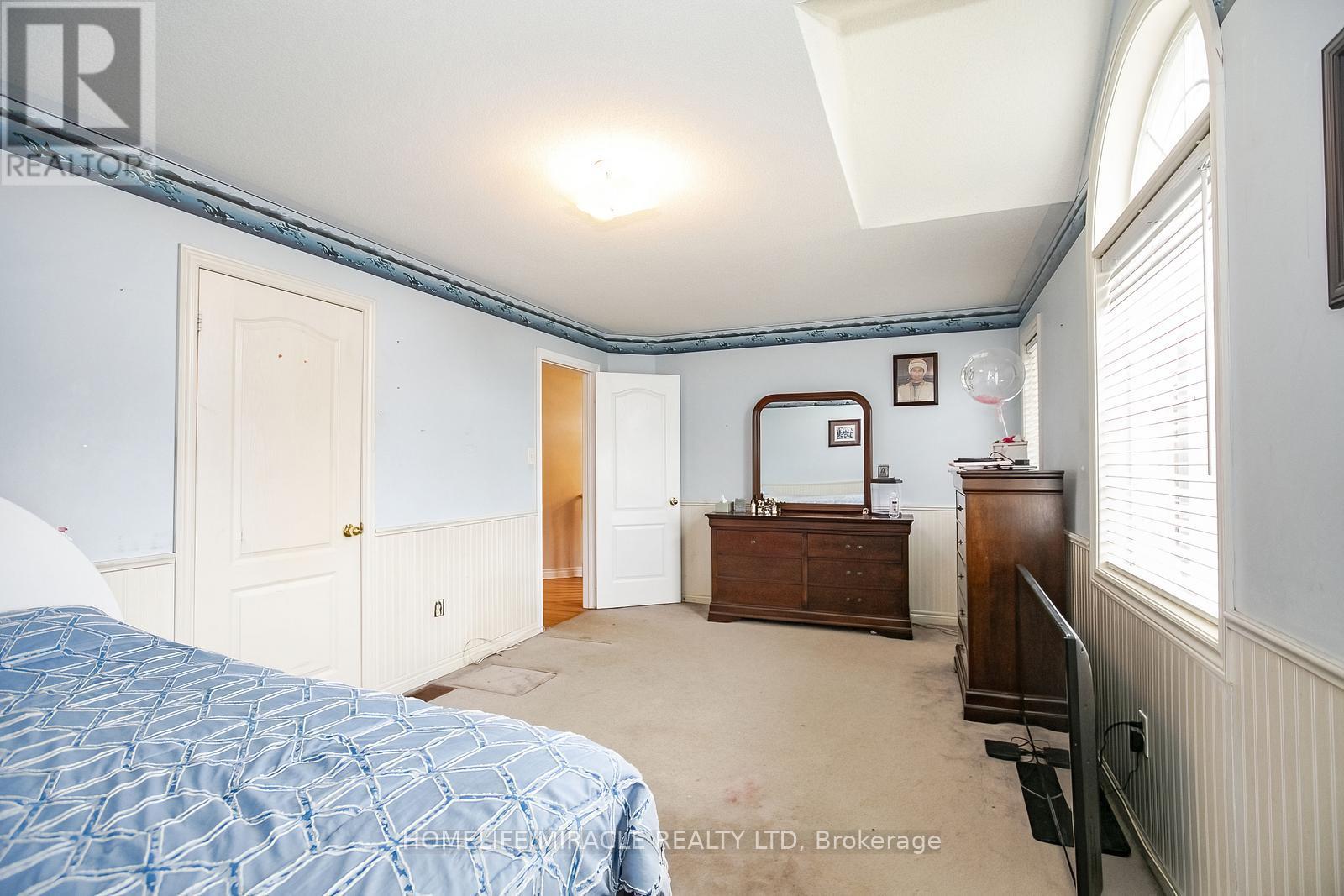 54 Olde Town Road W, Brampton, Ontario  L6X 4T8 - Photo 38 - W12423551