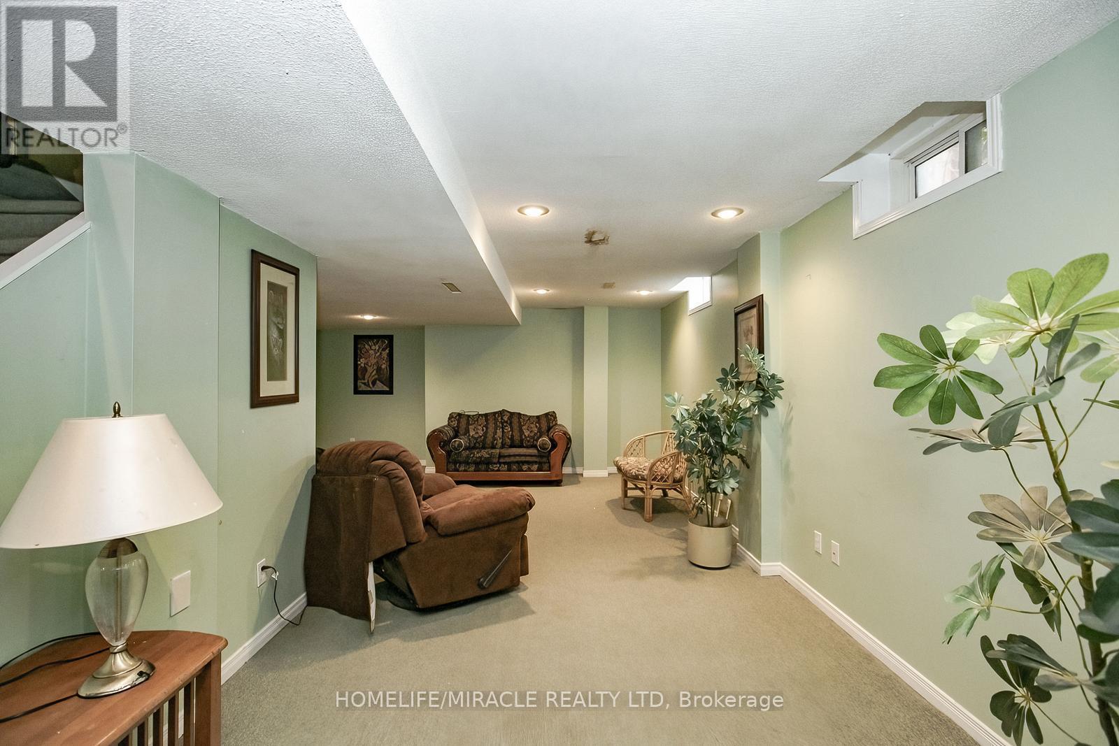 54 Olde Town Road W, Brampton, Ontario  L6X 4T8 - Photo 40 - W12423551