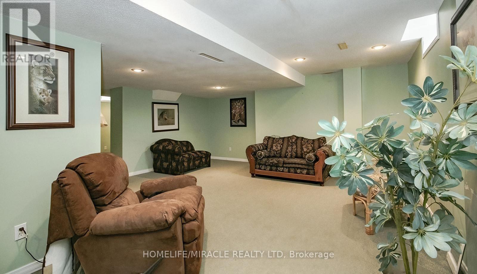 54 Olde Town Road W, Brampton, Ontario  L6X 4T8 - Photo 41 - W12423551