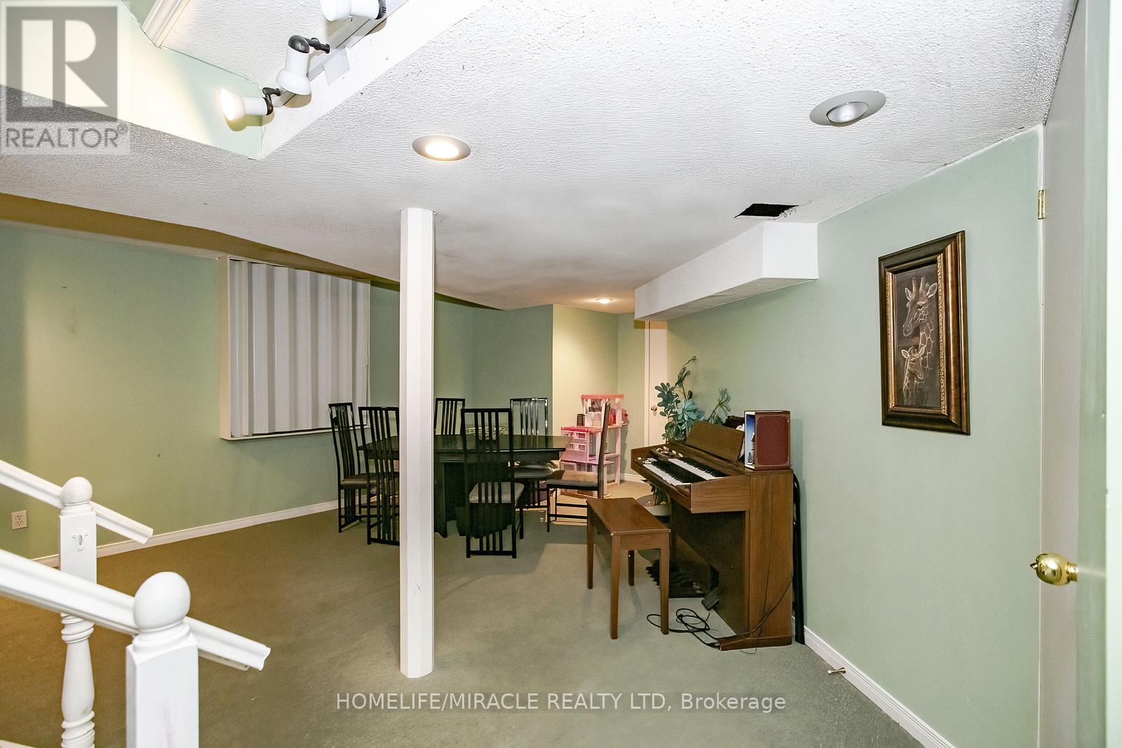 54 Olde Town Road W, Brampton, Ontario  L6X 4T8 - Photo 44 - W12423551