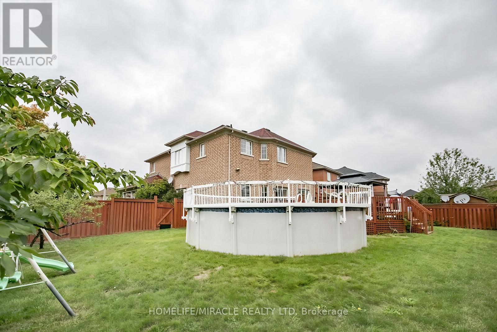 54 Olde Town Road W, Brampton, Ontario  L6X 4T8 - Photo 48 - W12423551
