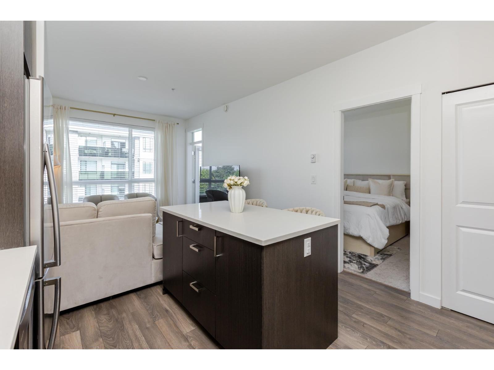 302 13628 81a Avenue, Surrey, British Columbia  V3W 3E2 - Photo 8 - R3051322