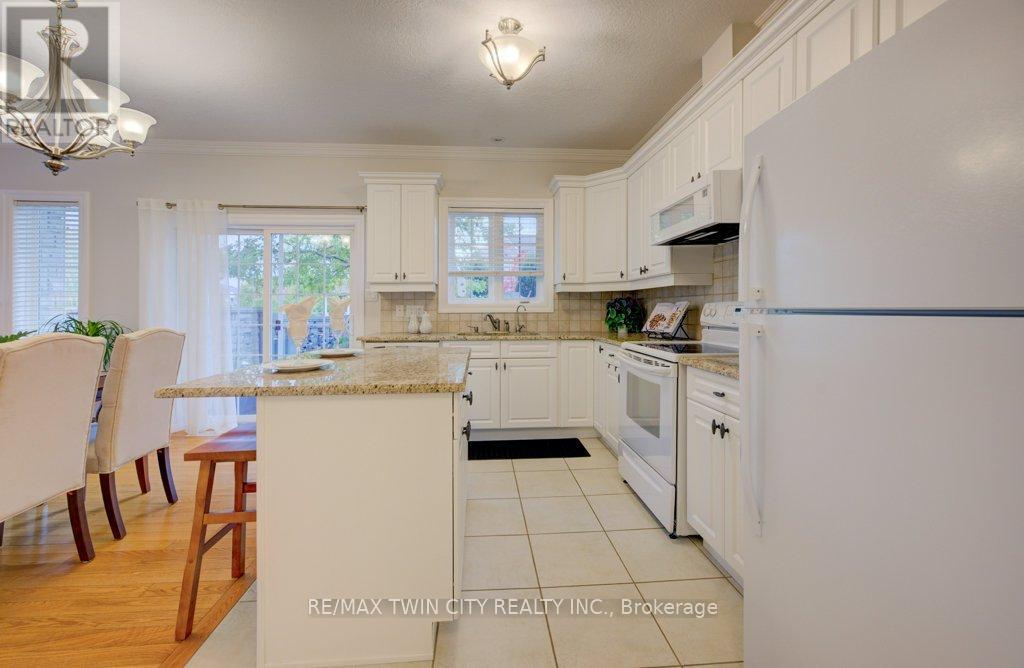 11 - 276 Sims Estate Drive, Kitchener, Ontario  N2A 0B1 - Photo 14 - X12426416