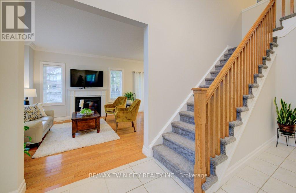 11 - 276 Sims Estate Drive, Kitchener, Ontario  N2A 0B1 - Photo 19 - X12426416