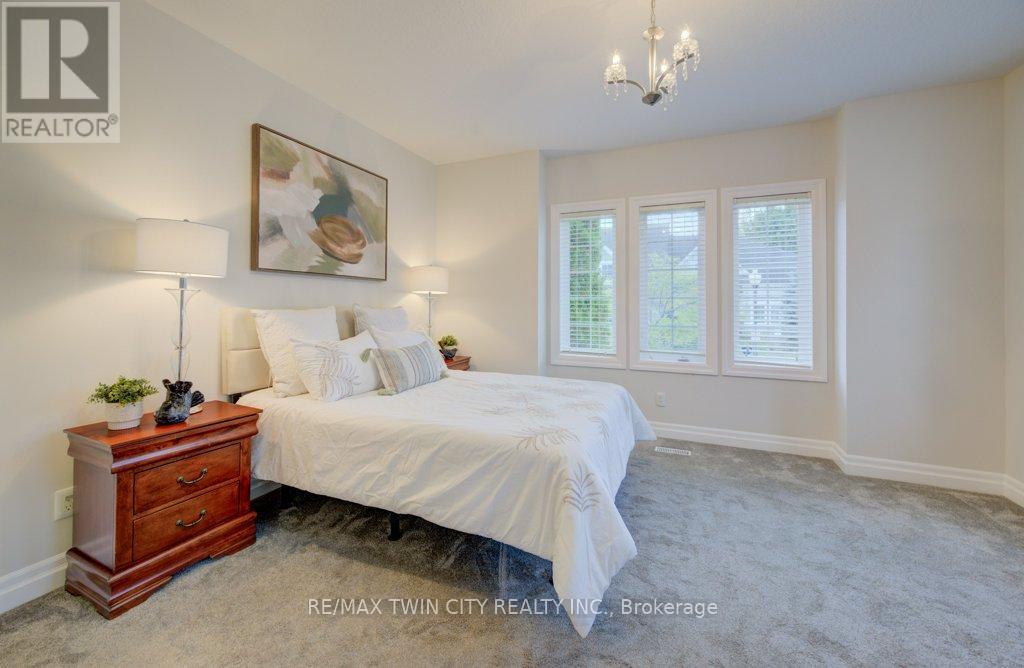 11 - 276 Sims Estate Drive, Kitchener, Ontario  N2A 0B1 - Photo 20 - X12426416