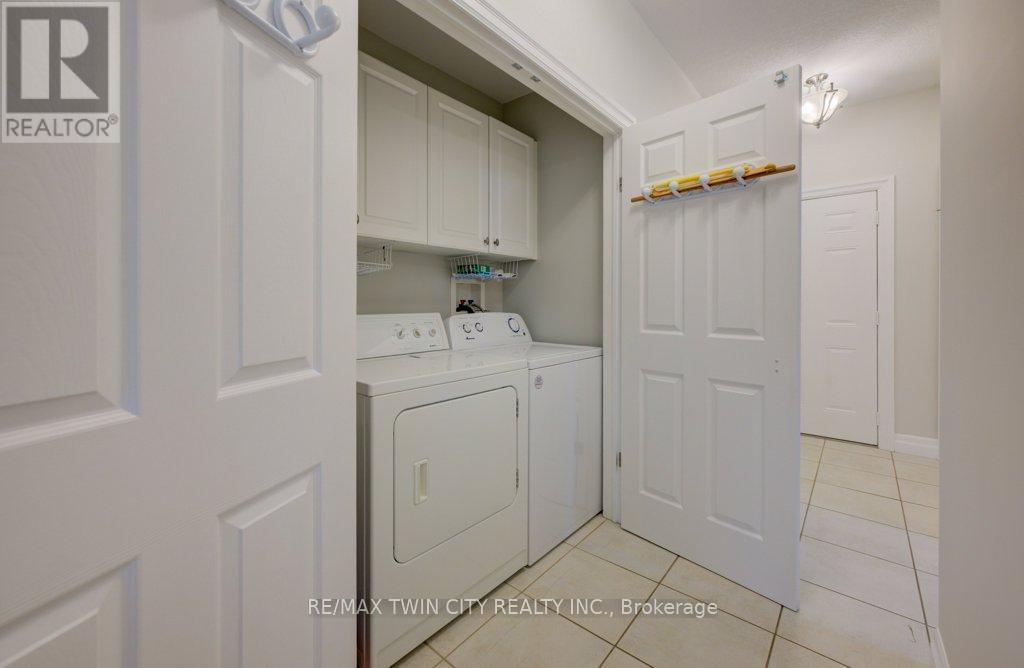 11 - 276 Sims Estate Drive, Kitchener, Ontario  N2A 0B1 - Photo 24 - X12426416