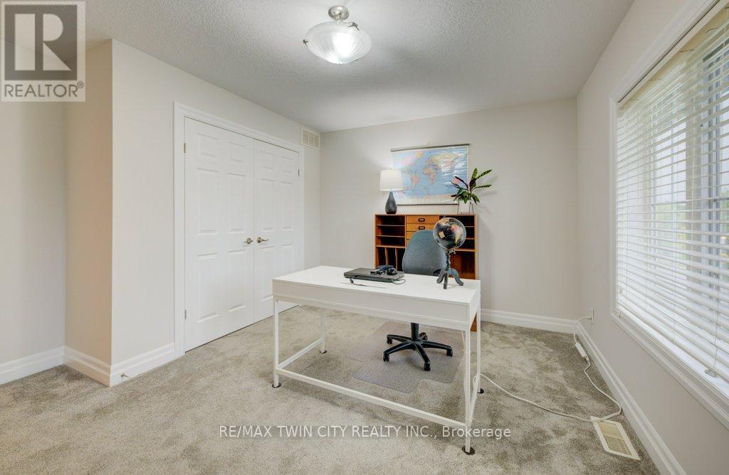 11 - 276 Sims Estate Drive, Kitchener, Ontario  N2A 0B1 - Photo 30 - X12426416