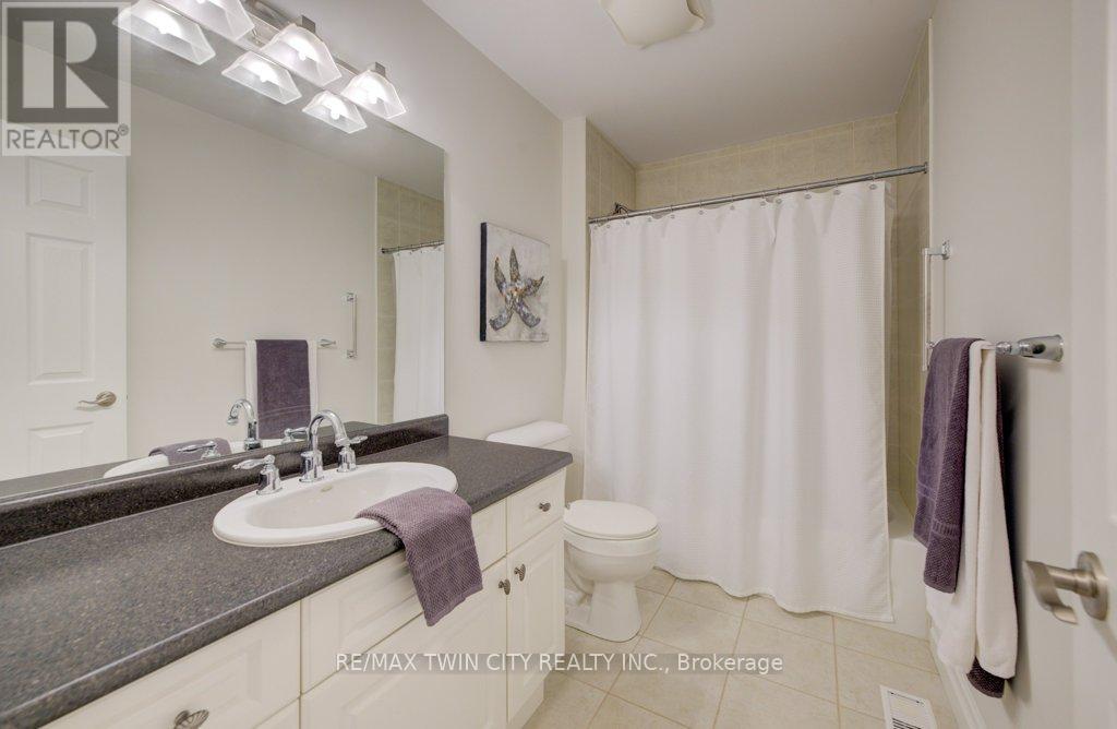 11 - 276 Sims Estate Drive, Kitchener, Ontario  N2A 0B1 - Photo 33 - X12426416