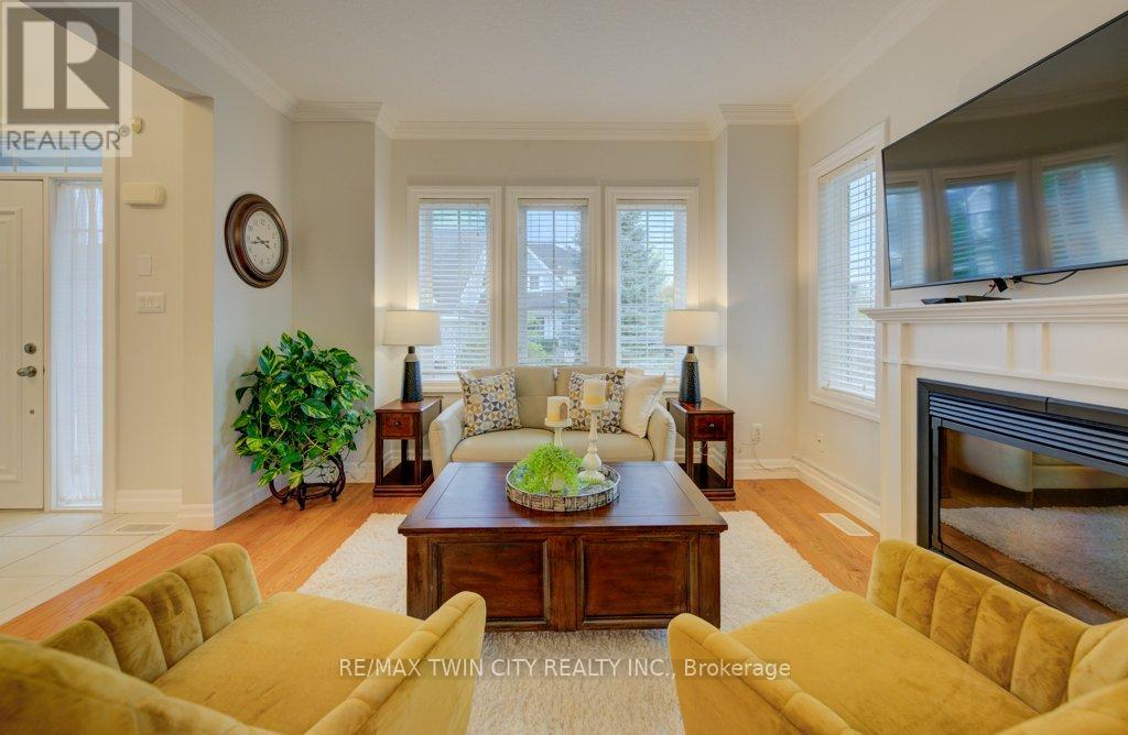 11 - 276 Sims Estate Drive, Kitchener, Ontario  N2A 0B1 - Photo 7 - X12426416