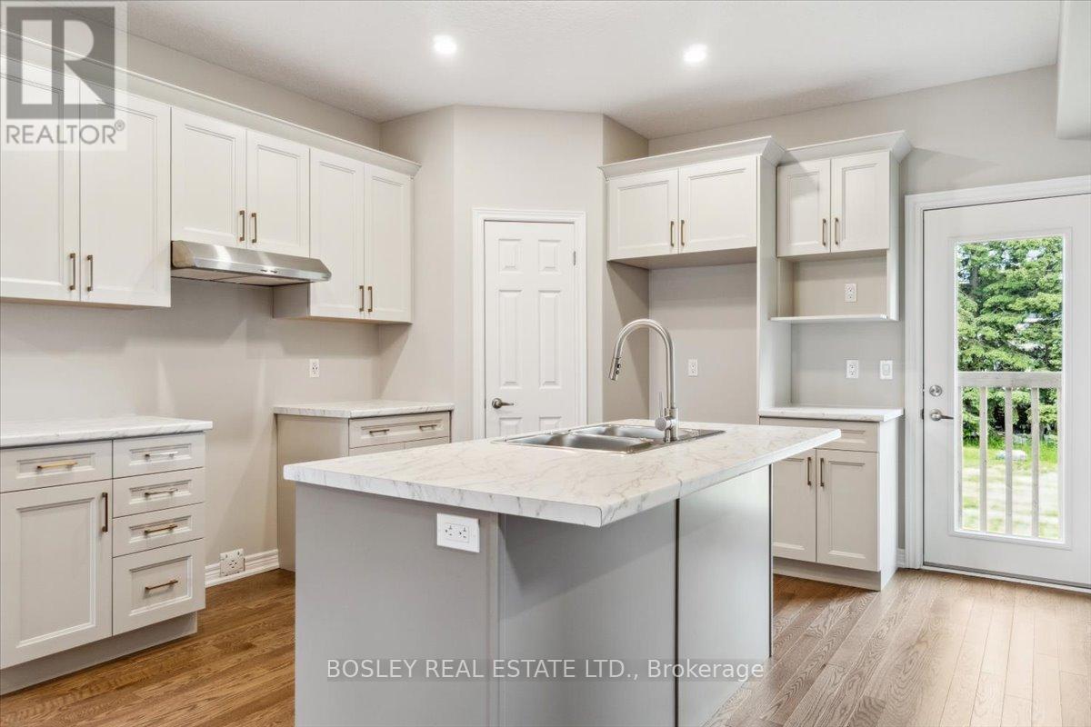 126 Devonleigh Gate N, Grey Highlands, Ontario  N0C 1H0 - Photo 13 - X12426427