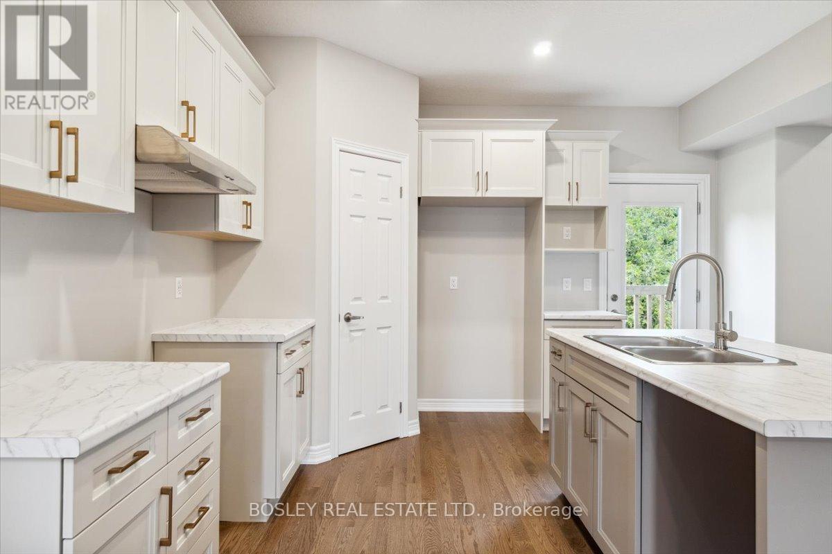 126 Devonleigh Gate N, Grey Highlands, Ontario  N0C 1H0 - Photo 16 - X12426427
