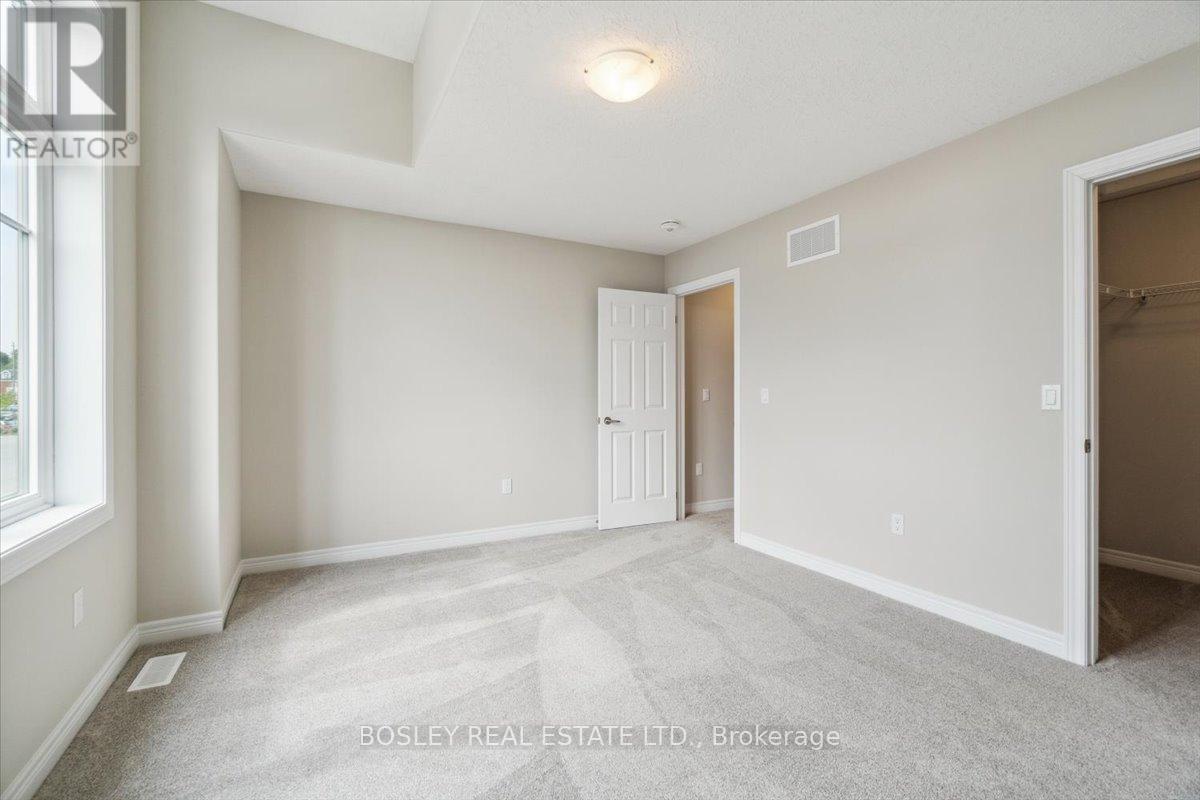 126 Devonleigh Gate N, Grey Highlands, Ontario  N0C 1H0 - Photo 30 - X12426427