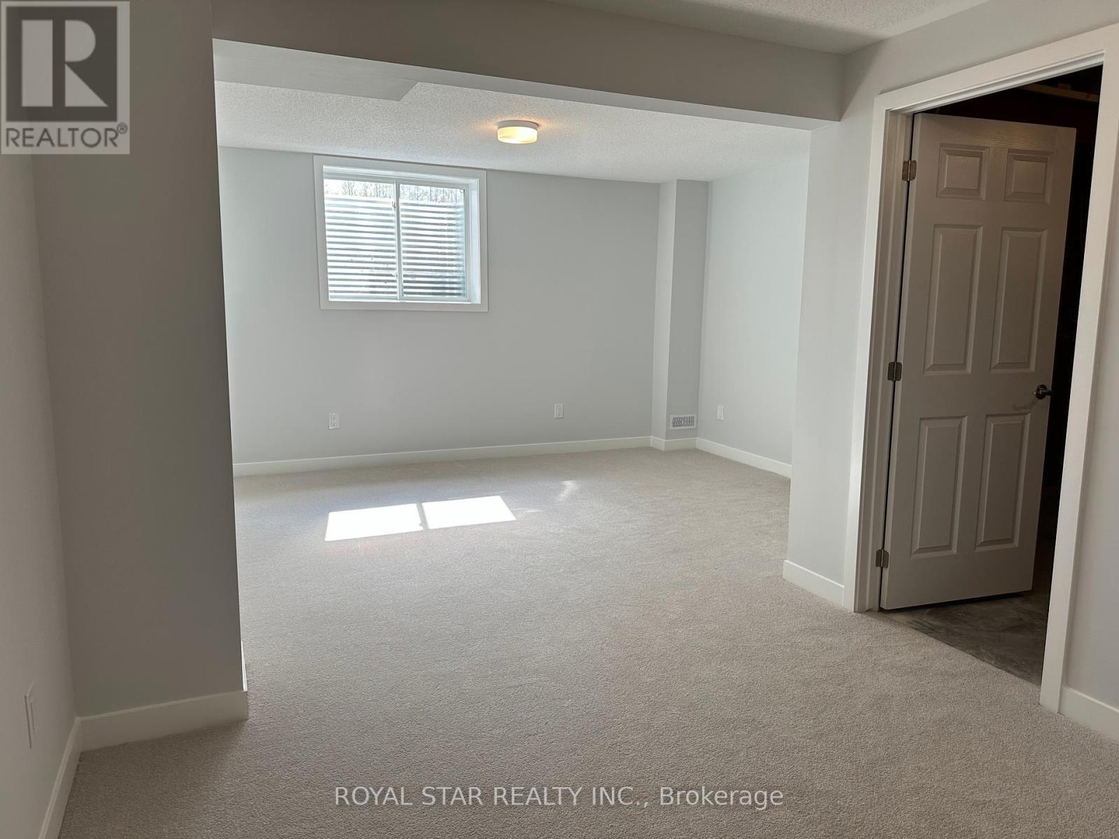 238 Billrian Crescent, Ottawa, Ontario  K2S 3A5 - Photo 17 - X12426461