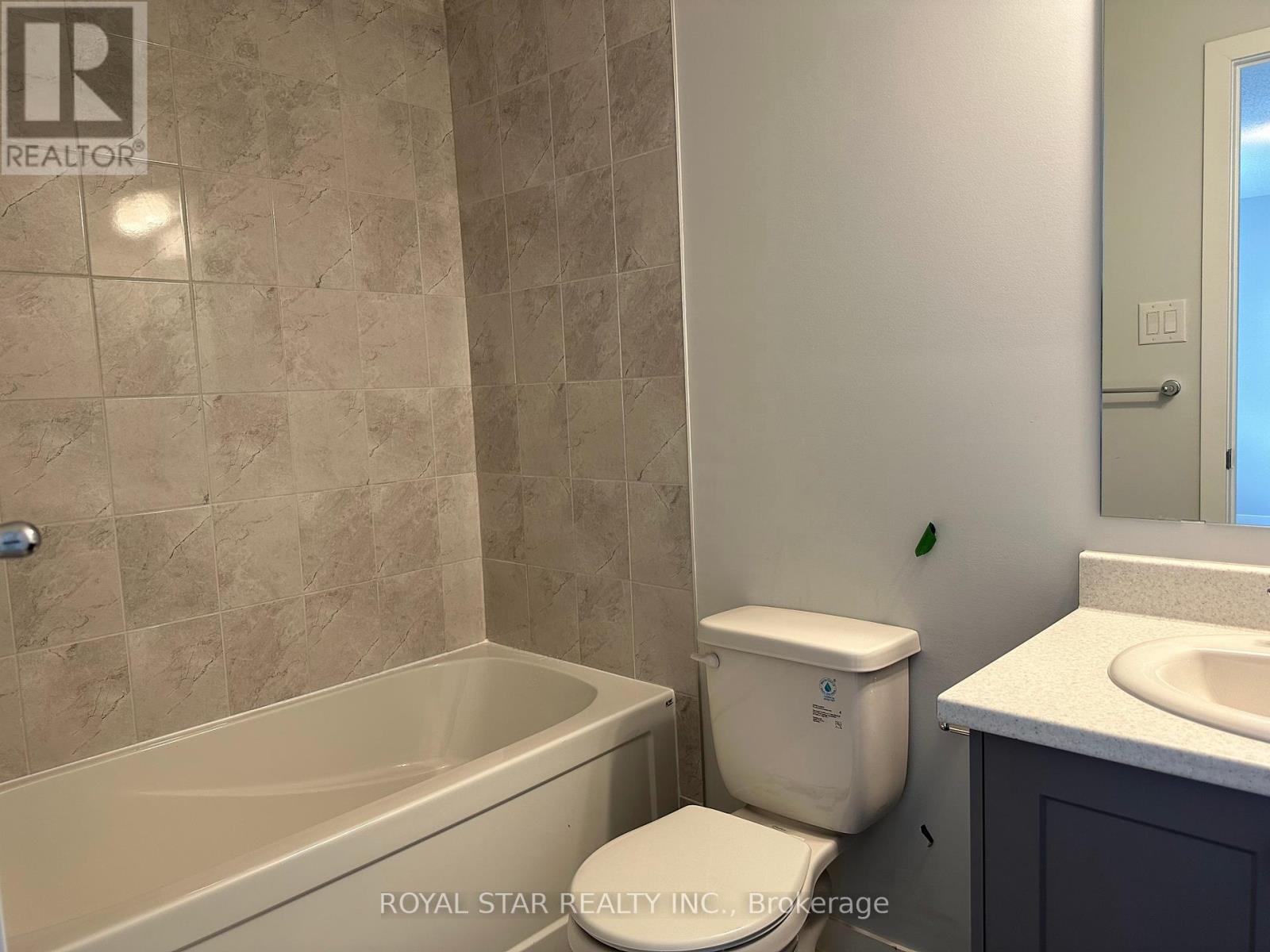 238 Billrian Crescent, Ottawa, Ontario  K2S 3A5 - Photo 18 - X12426461