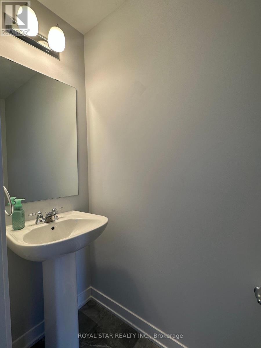 238 Billrian Crescent, Ottawa, Ontario  K2S 3A5 - Photo 32 - X12426461