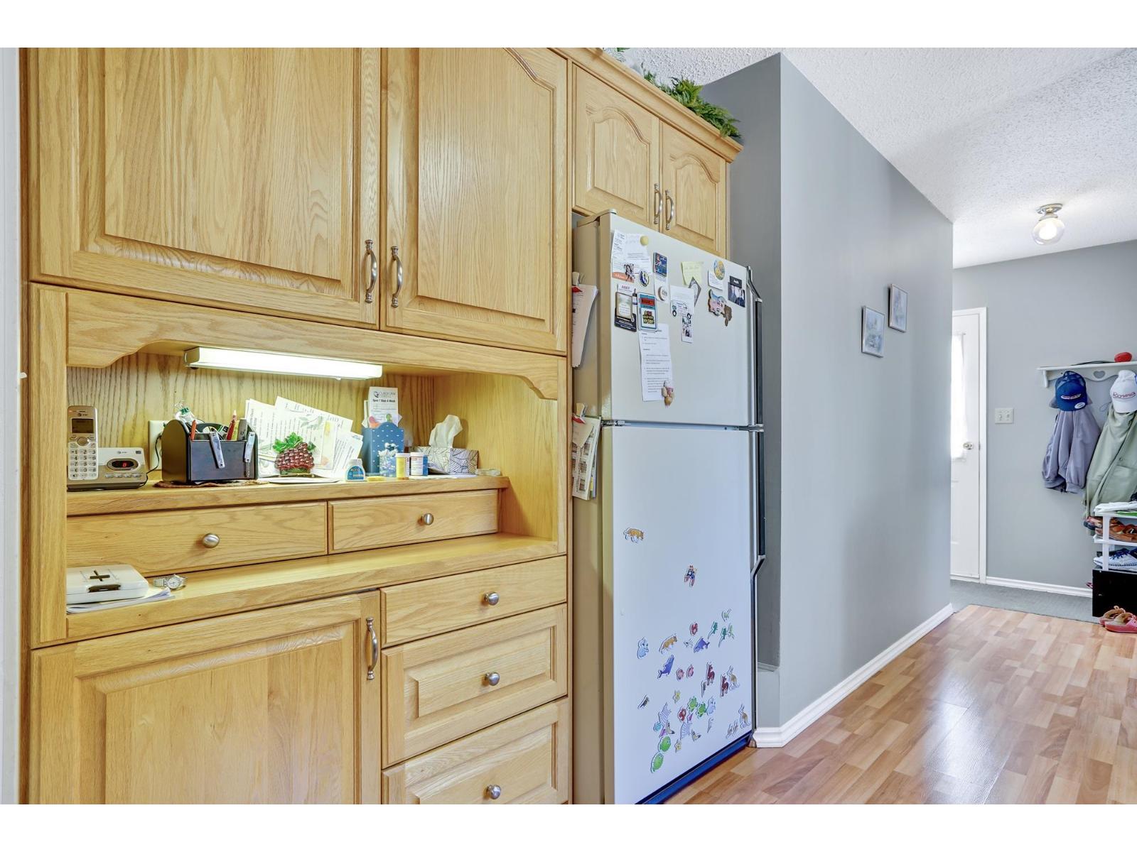 2495 Sugarpine Street, Abbotsford, British Columbia  V2T 3M7 - Photo 8 - R3051659